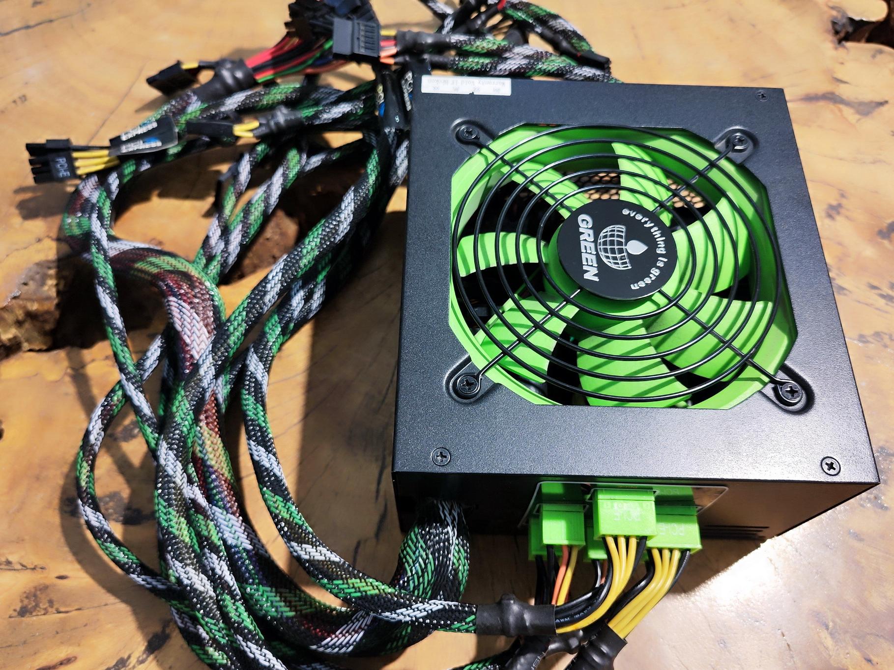 پاور گرین  ماژولار  Green GP585B