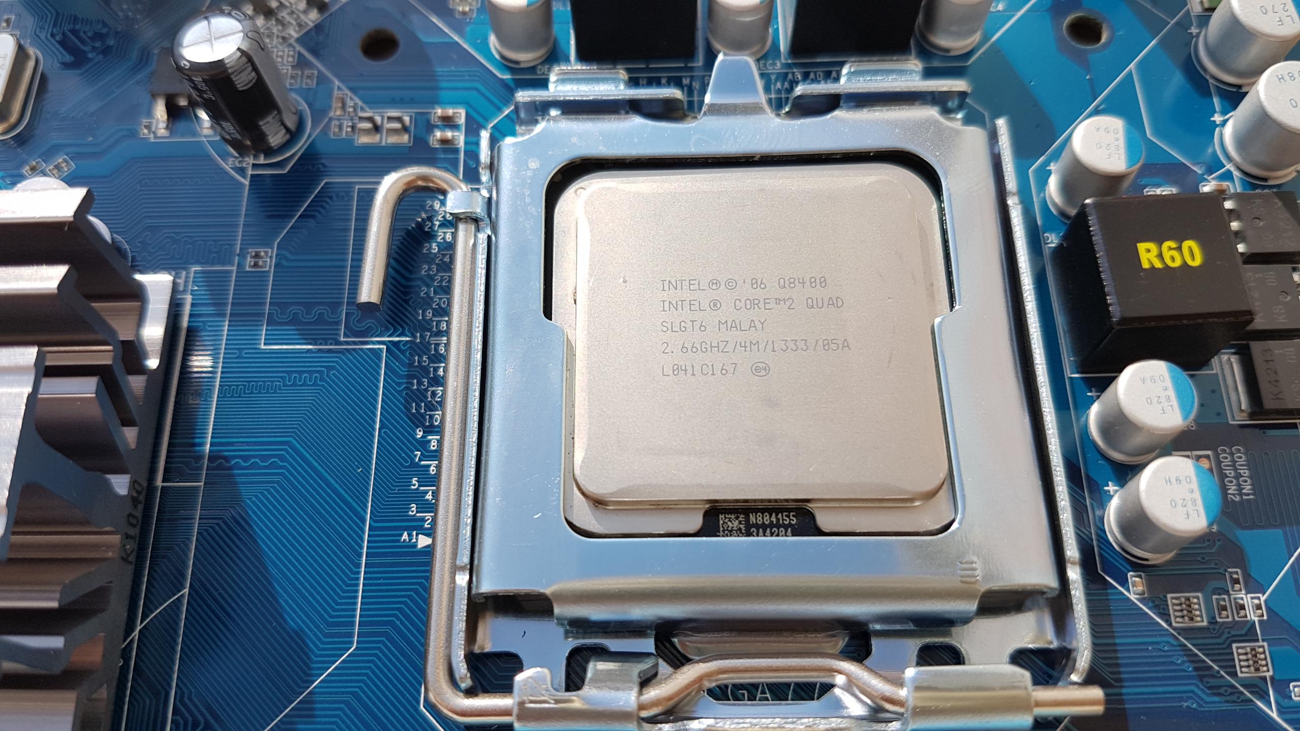 پردازنده اینتل 4 هسته ای Quad Q8400