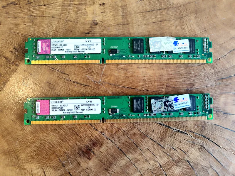 دو عدد RAM باس 1333 KINGSTON DDR3 2GB