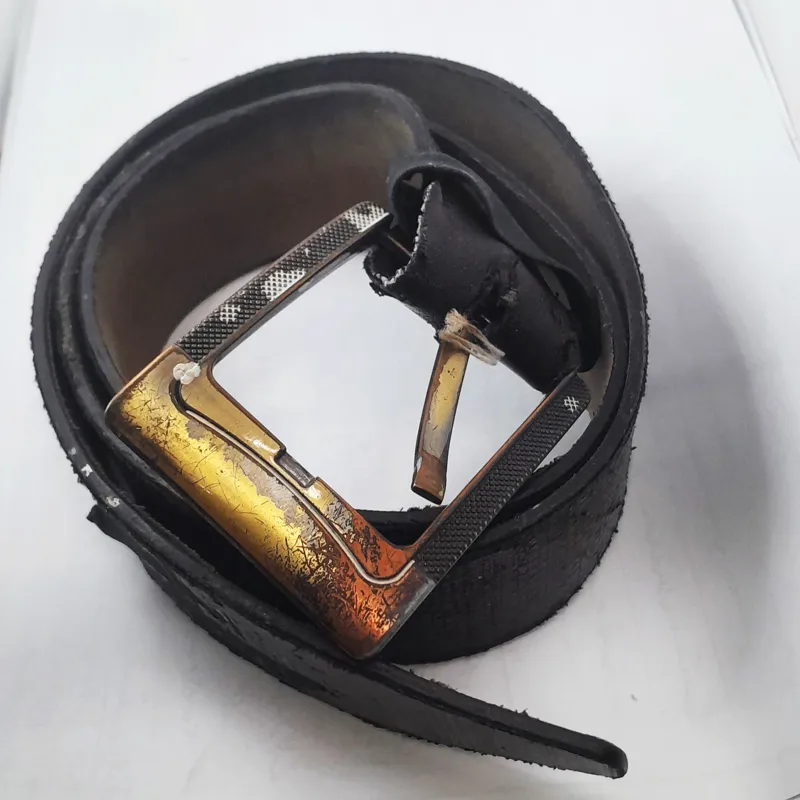 119 سانت کمربند قدیمی چرمی