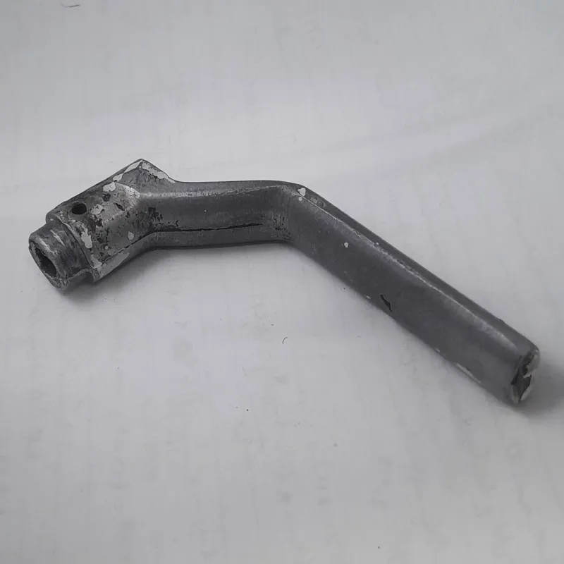 دستگیره قدیمی آهنی محکم