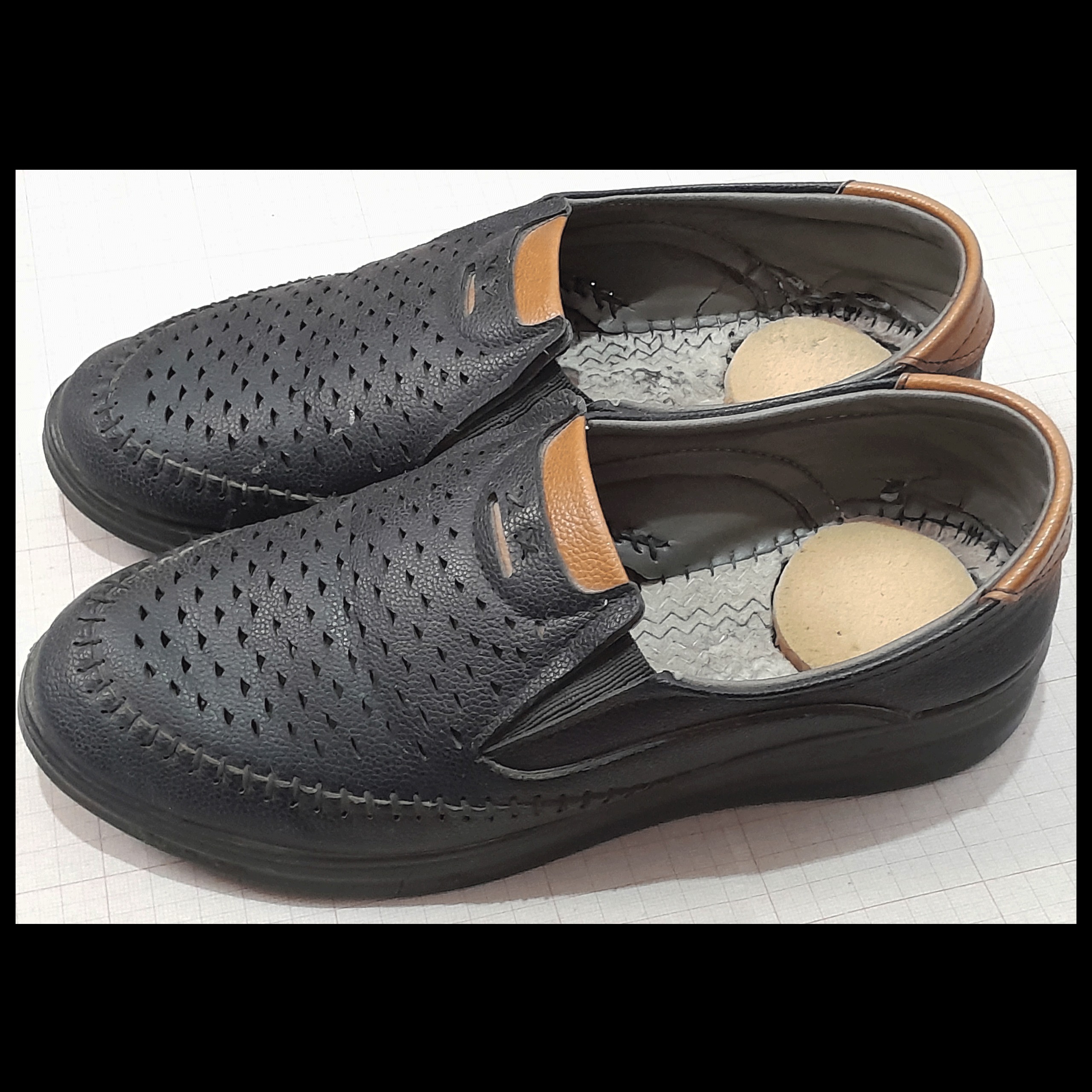 کفش مجلسی زنانه سایز 38 چرم مصنوعی تمیز