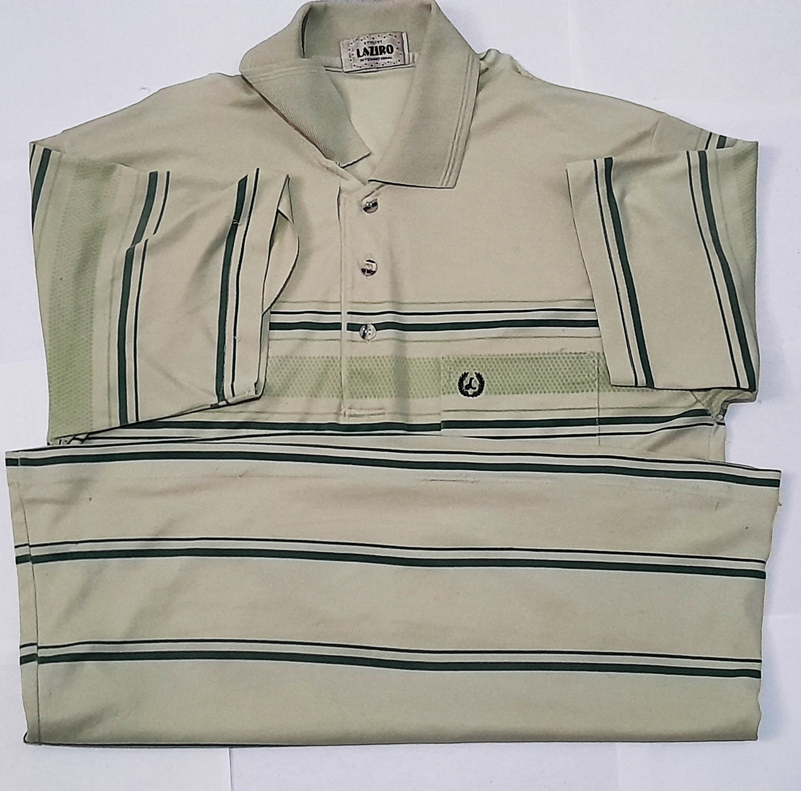 تی شرت مردانه سه دکمه سبز مشکی برند وارداتی LAZIRO