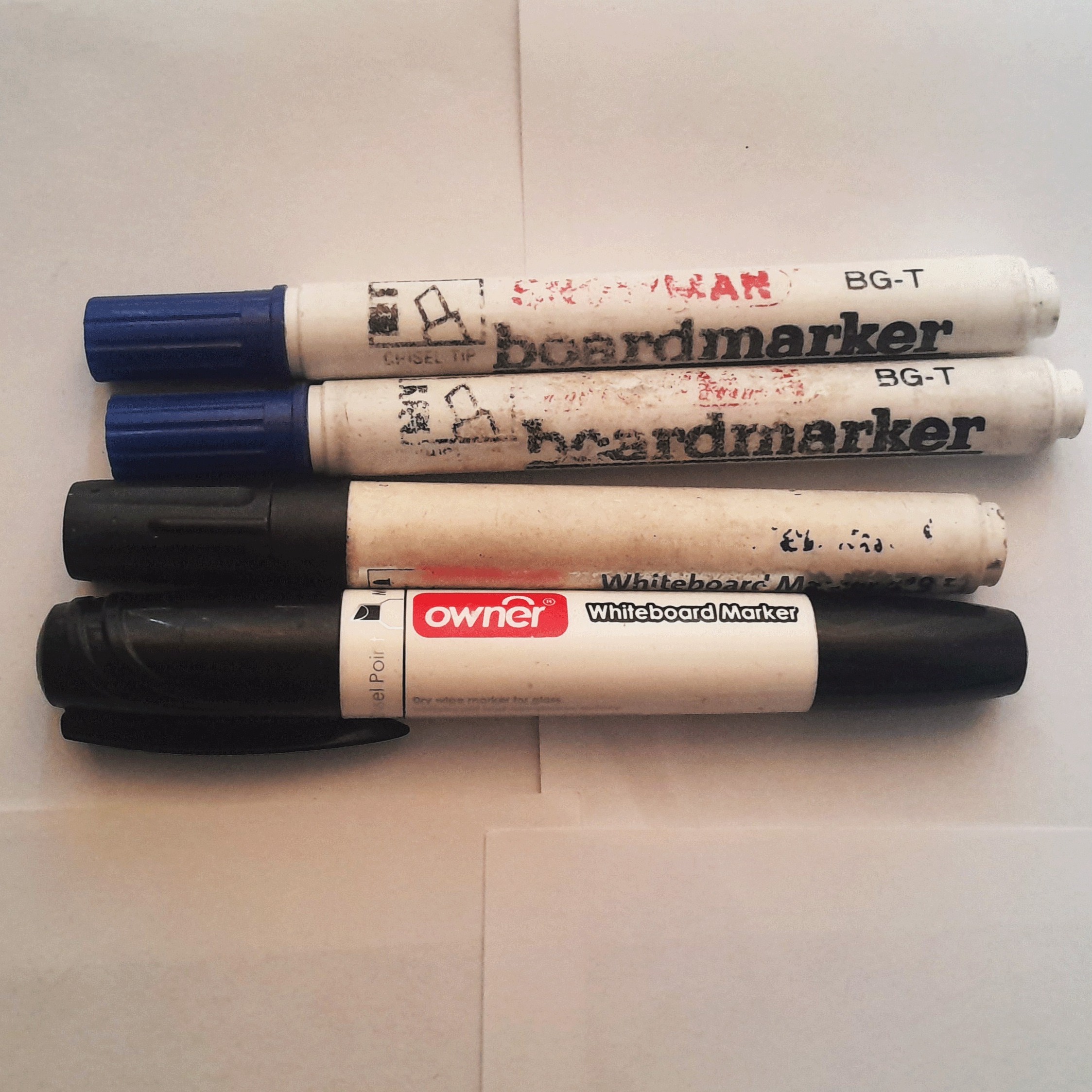 چهار عدد ماژیک برند مختلف