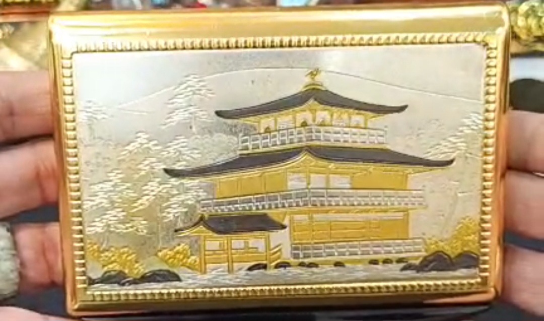 جاسیگاری عتیقه موزیکال