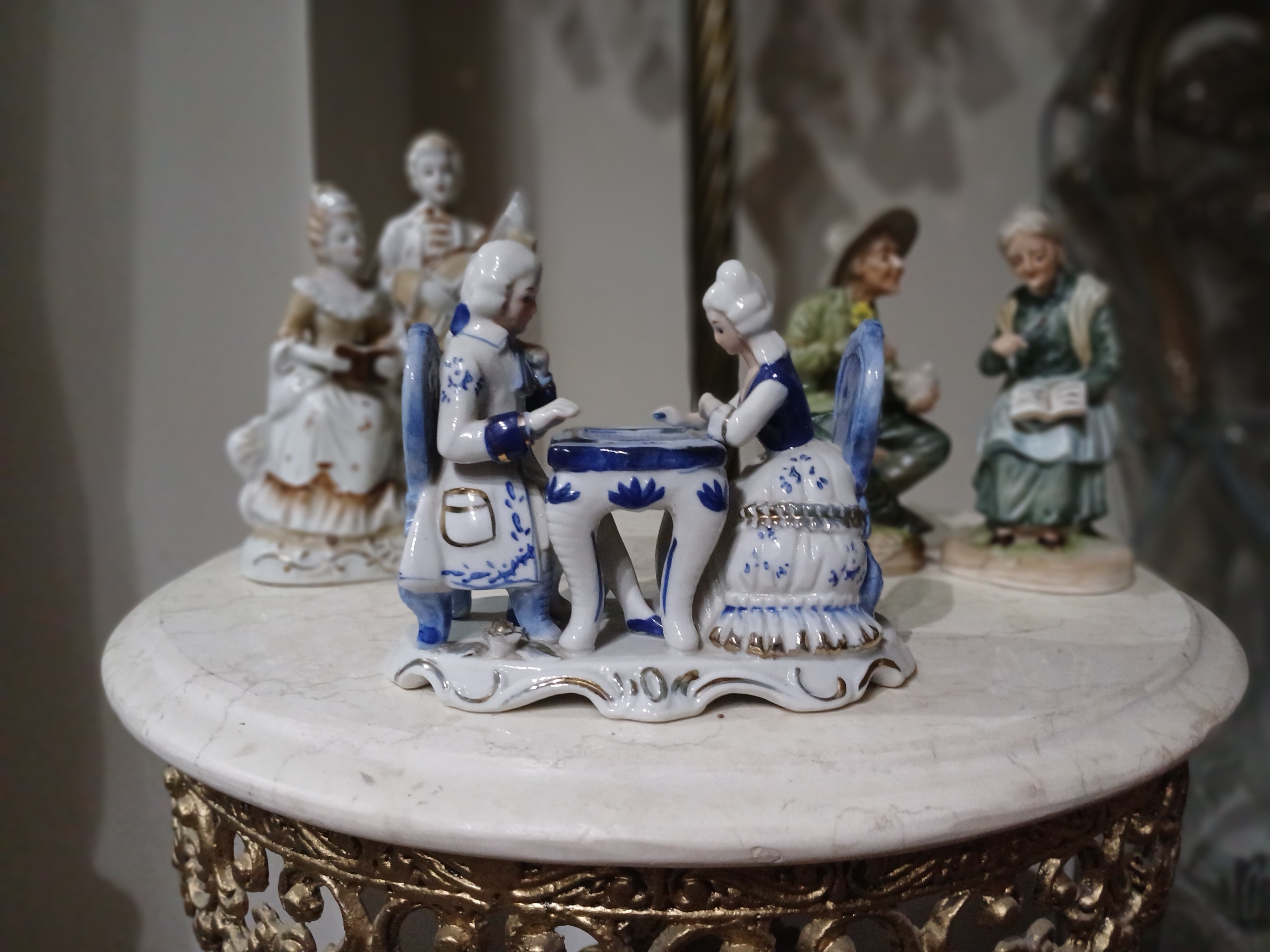 مجسمه چینی بسیار قدیمی