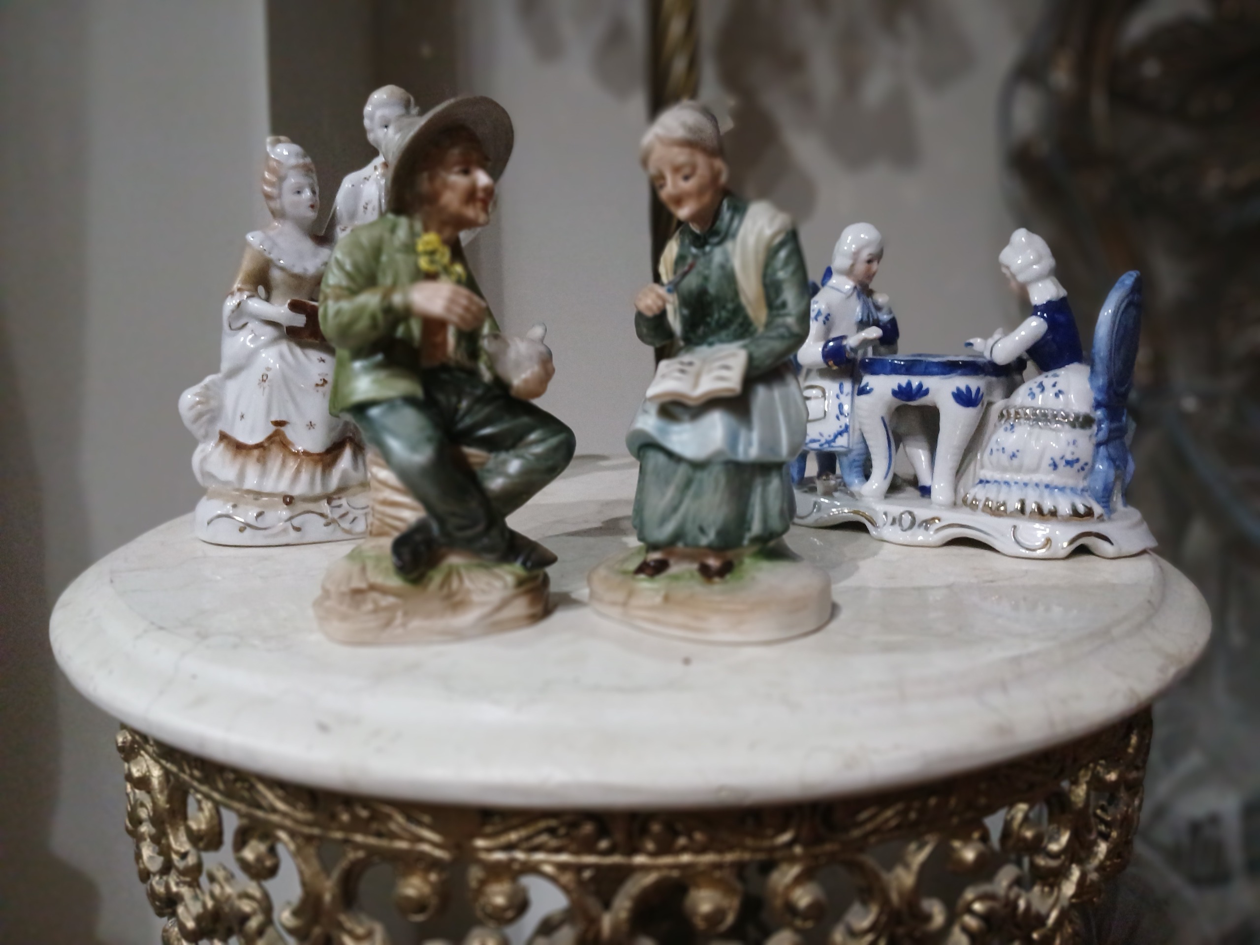 مجسمه چینی بسیار قدیمی