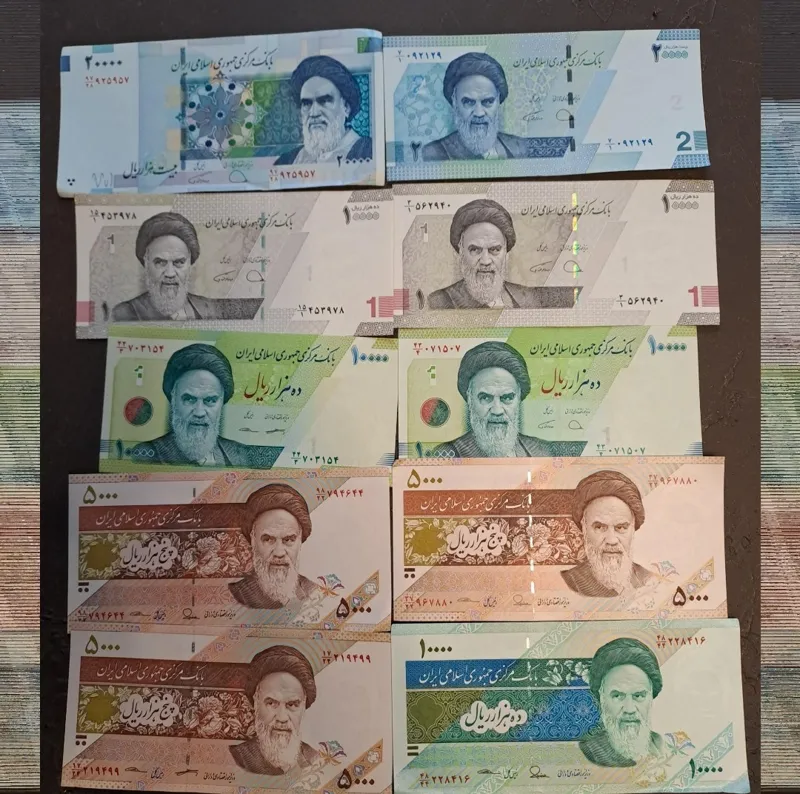 10برگ اسکناس سوپربانکی جمهوری متفاوت