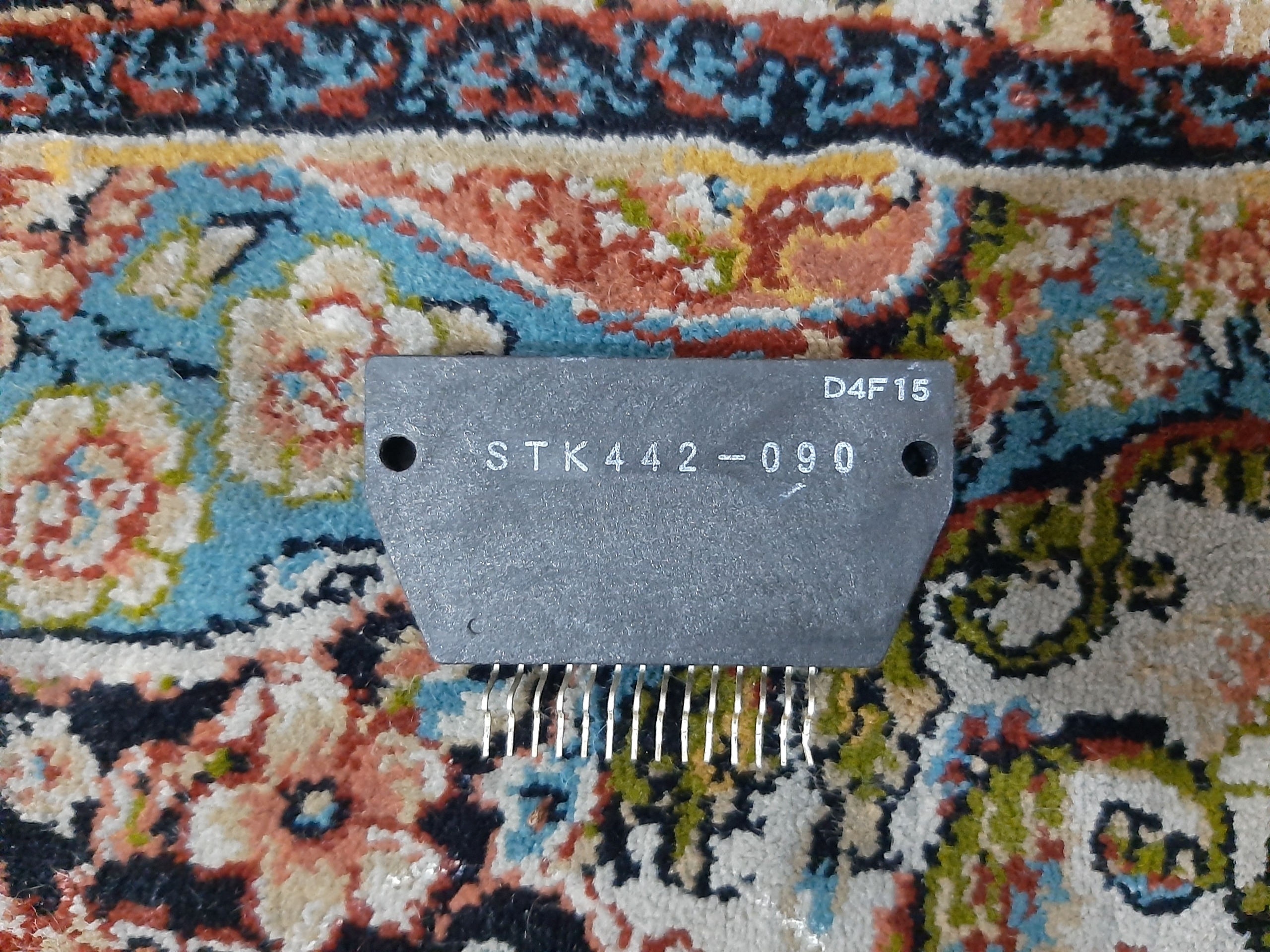 آی سی صدا STK442-090