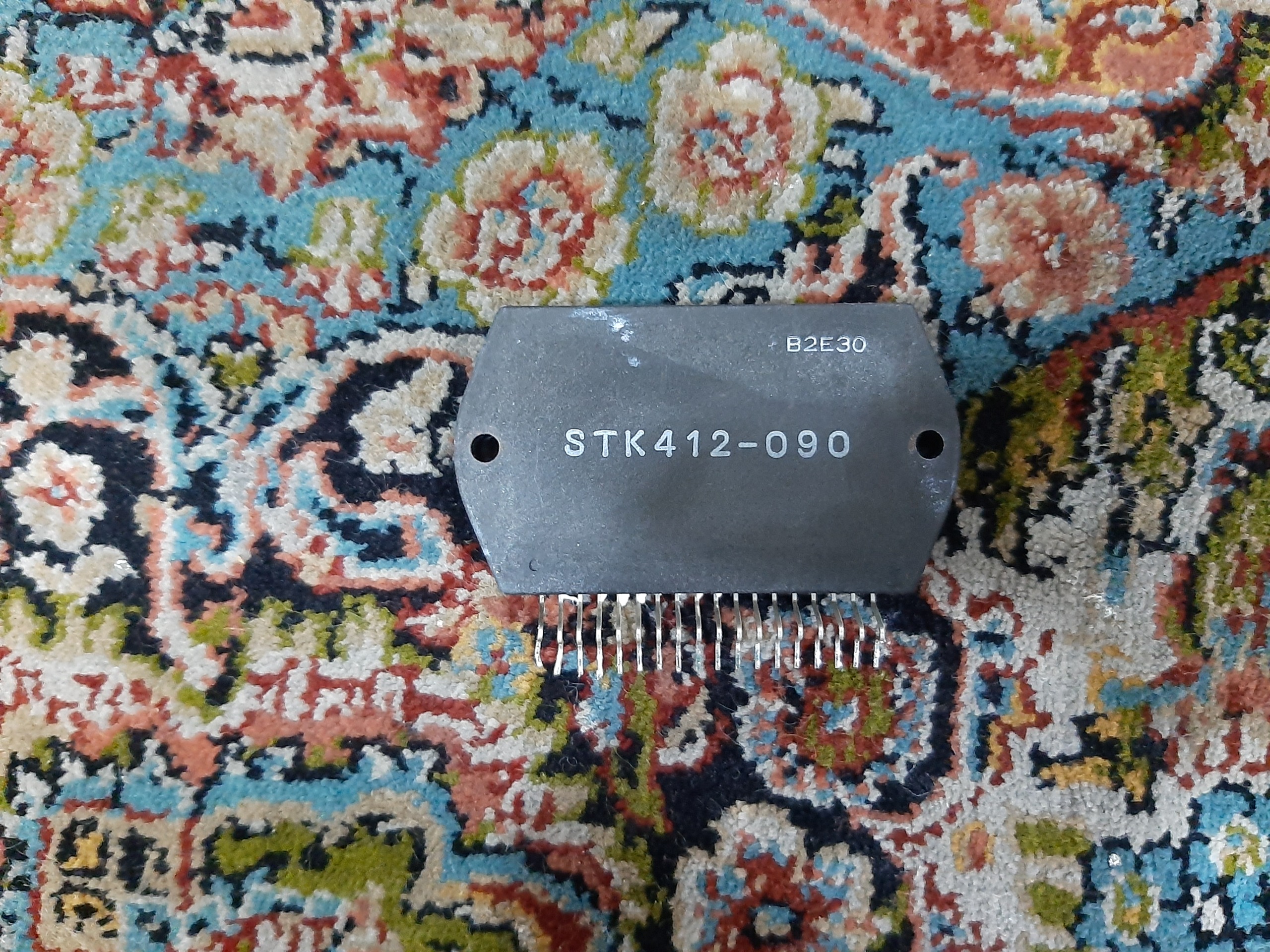 آی سی صدا STK412-090