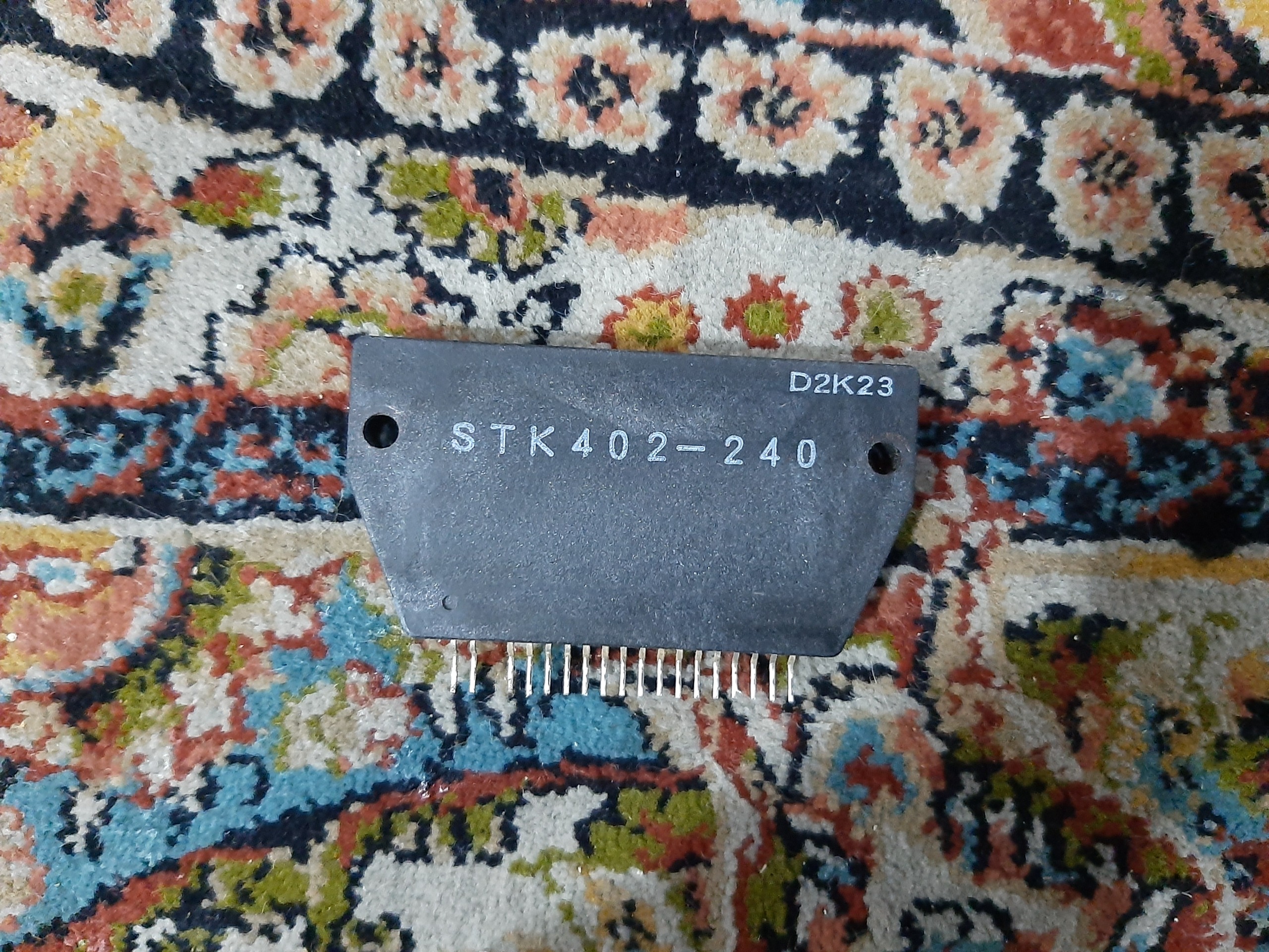 آی سی صدا STK402-240