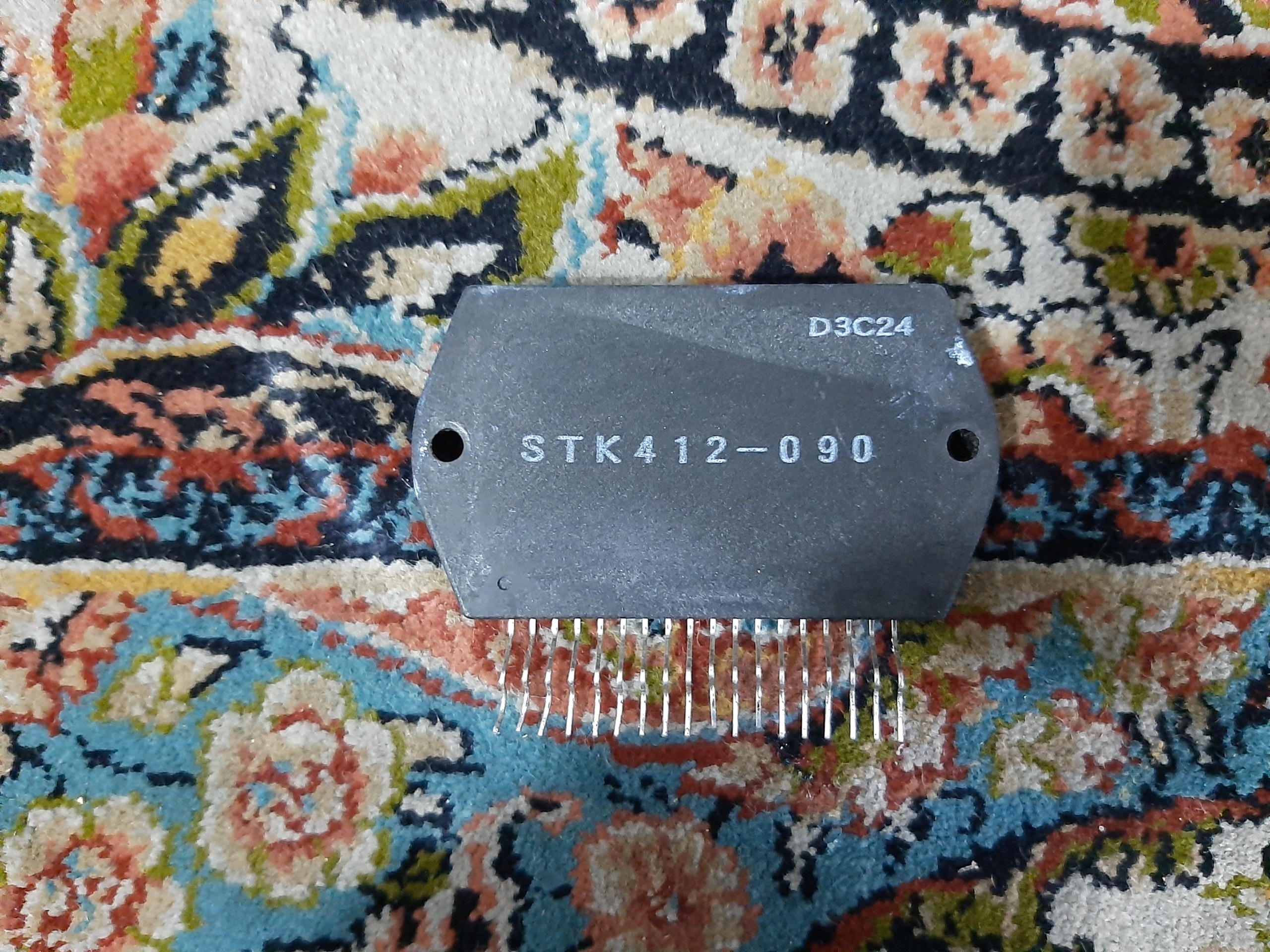 آی سی صداSTK412-090