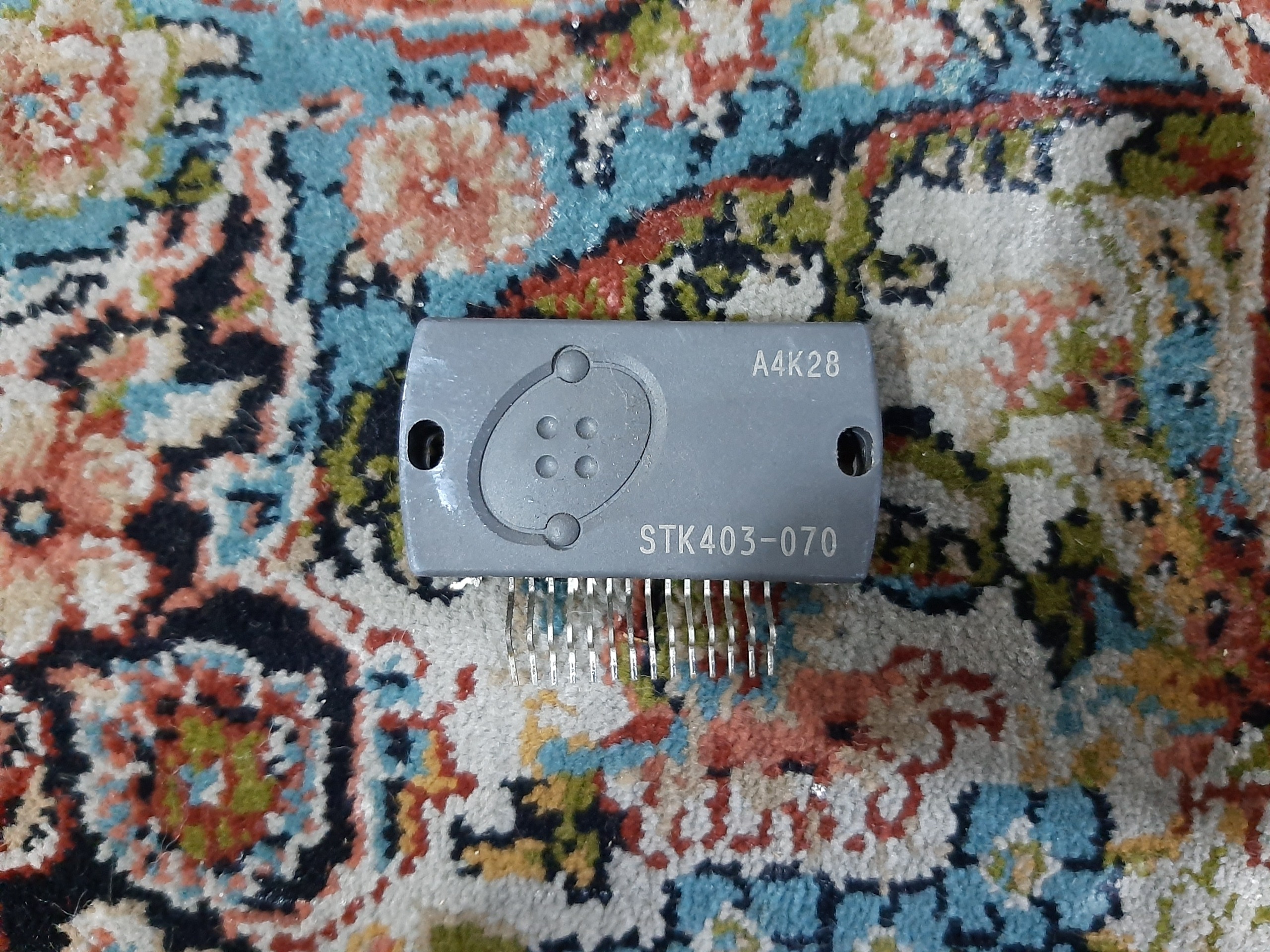 آی سی صدا STK403-070