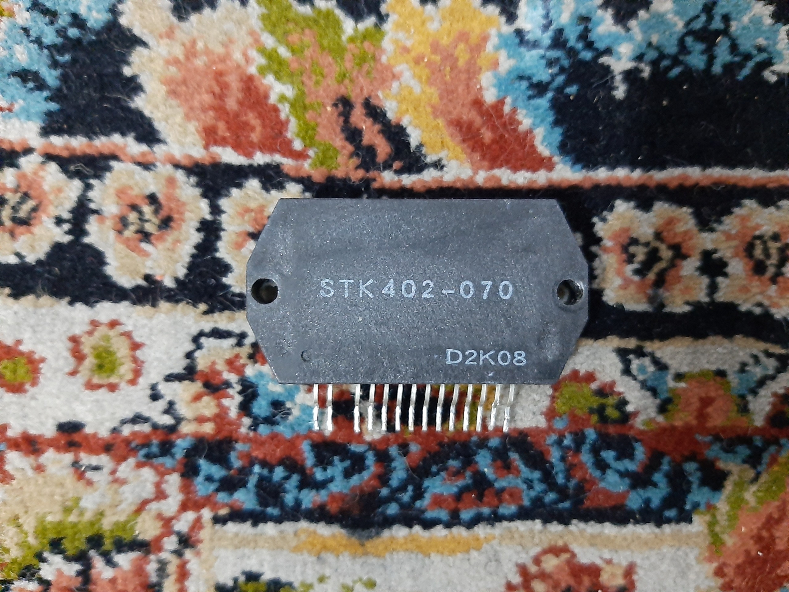 آی سی صدا STK402-070