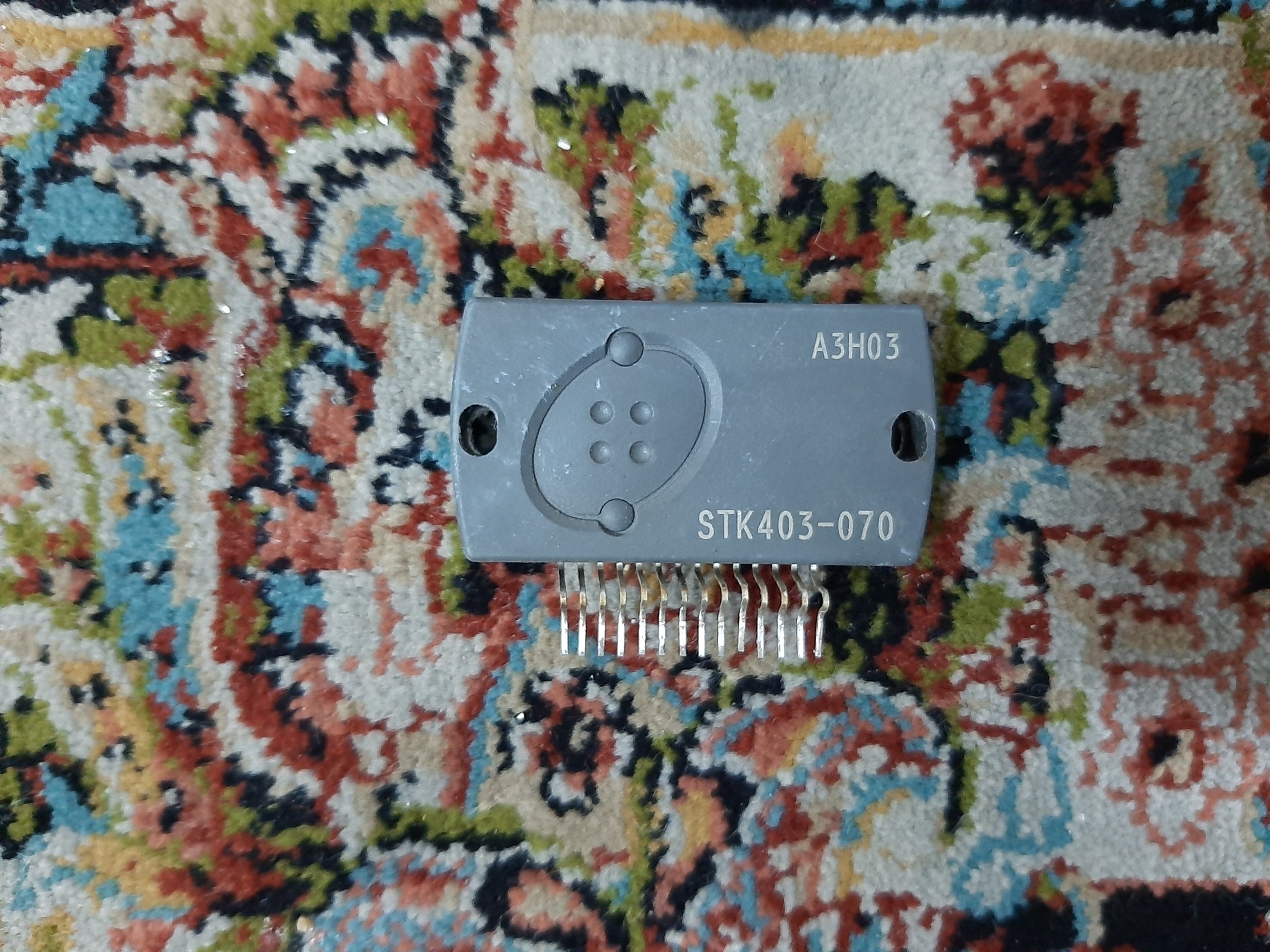 آی سی صدا STK403-070