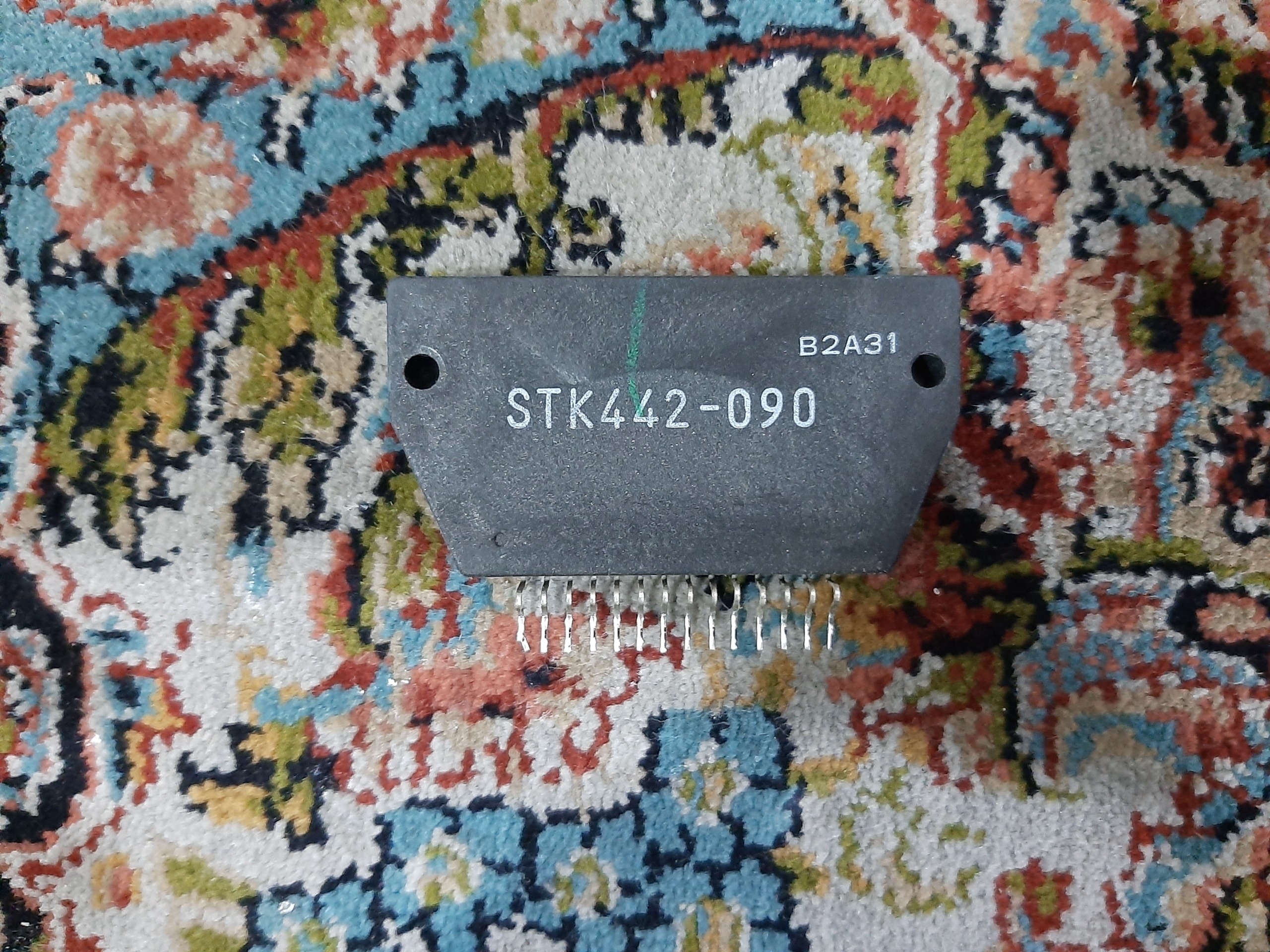 آی سی صدا STK442-090