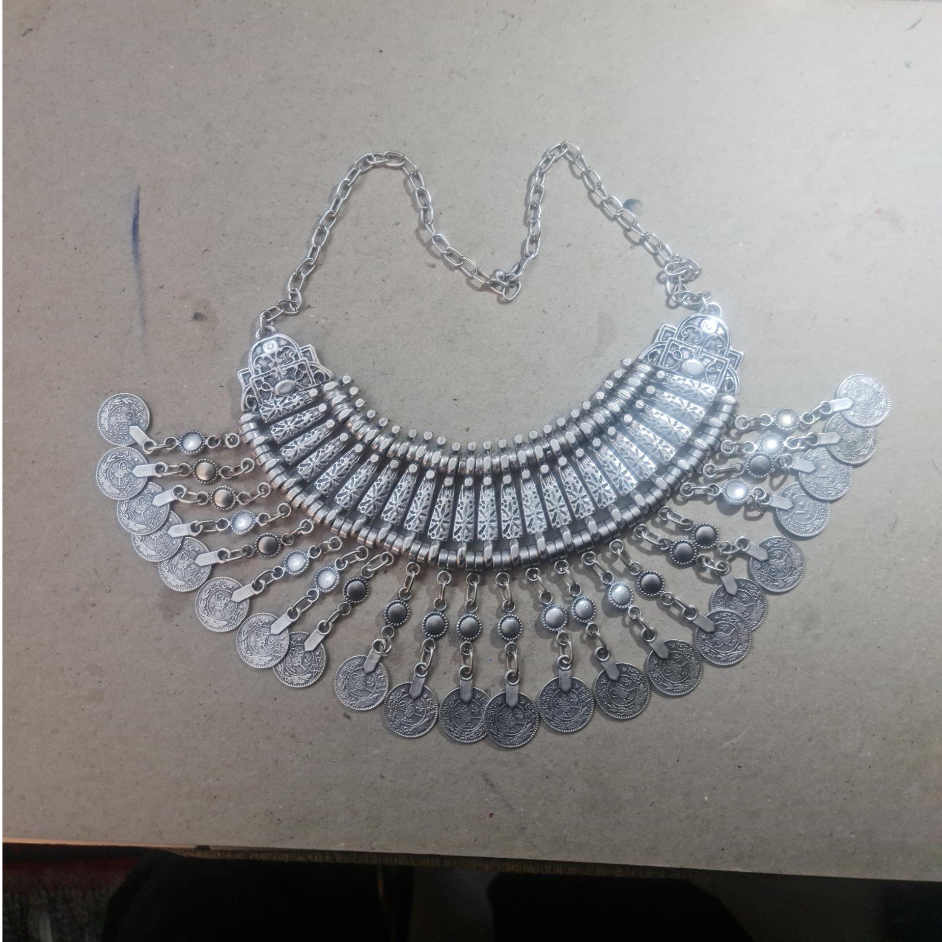 گردنبند ویژه بسیار زیبا ورشو