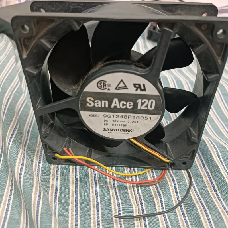 فن 48 ولت 12×12