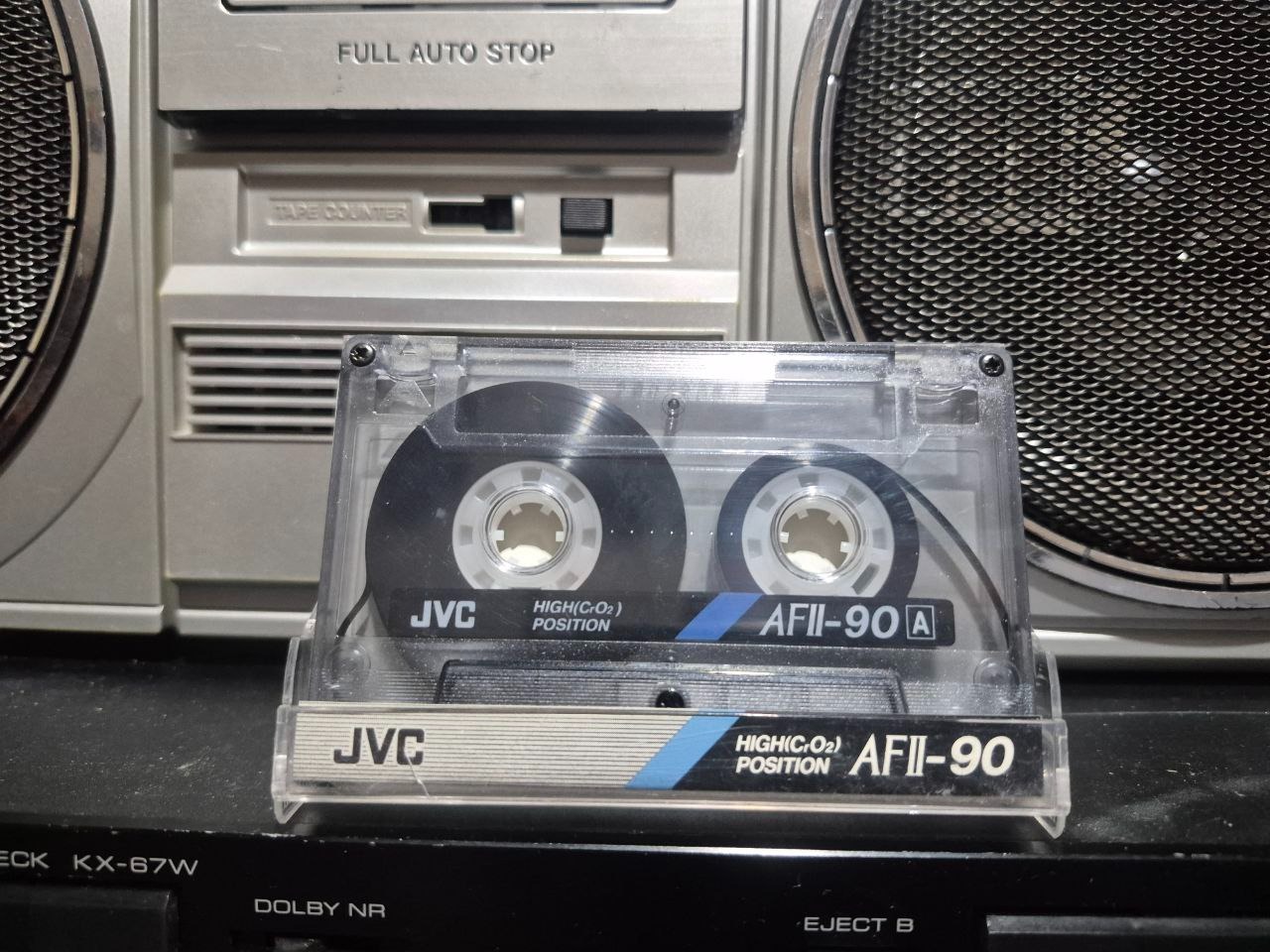 نوار کاست jvc با جلد