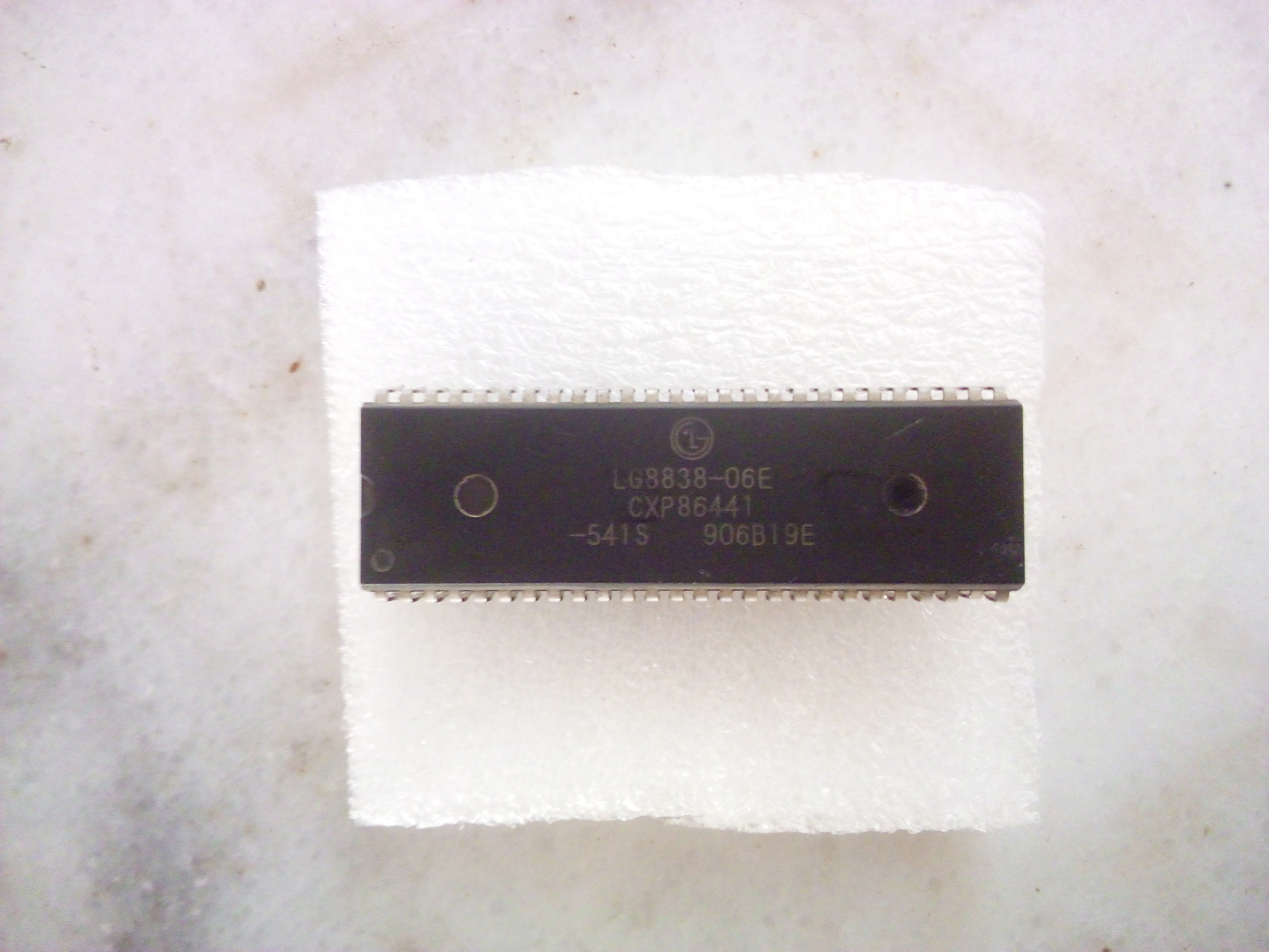 آی سی LG 8838-06E