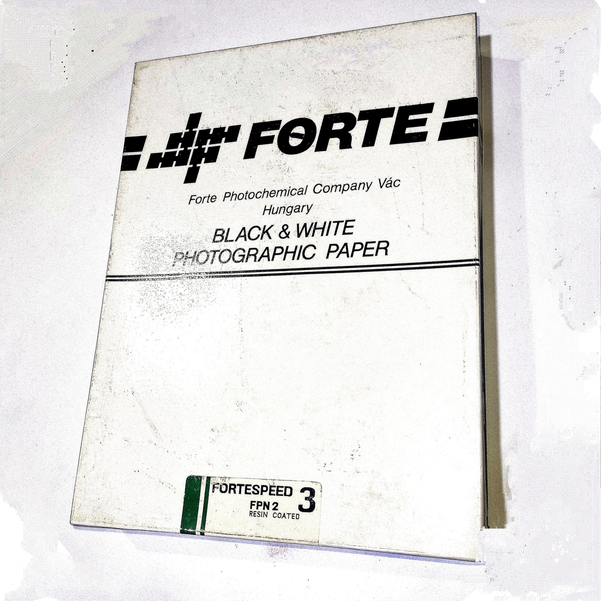 کاغذ سیاه سفید 100 برگ فورته FPN 2 رزین کوتد 21×16