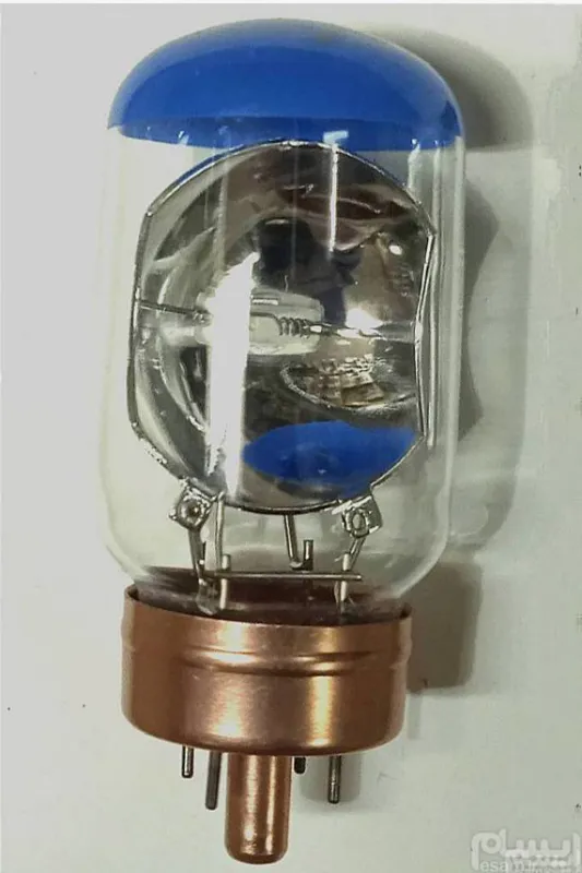 لامپ پروژکتور150W و120ولت Riluma