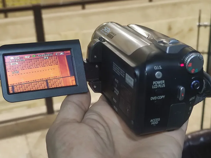 دوربین فیلمبرداری پاناسونیک SDR-H60