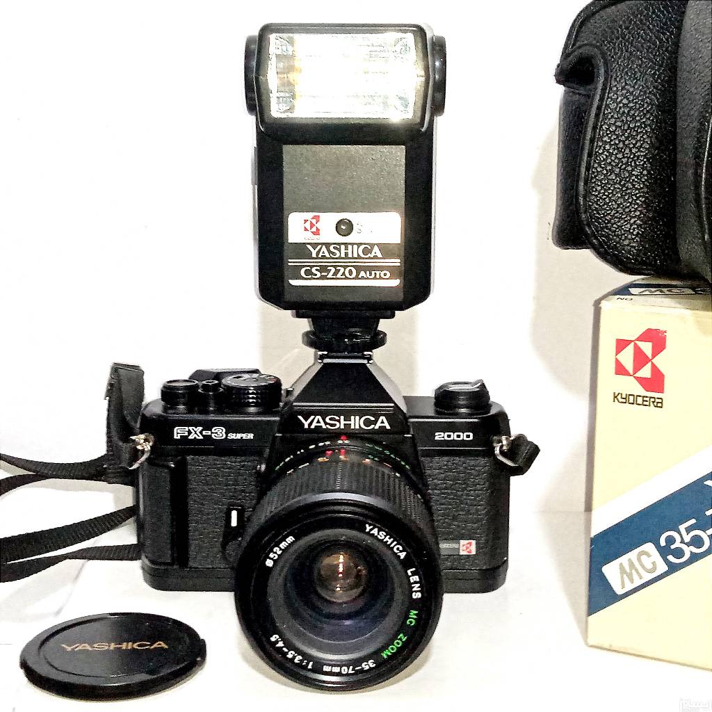 دوربین YASHICA FX-3 SUPER 2000