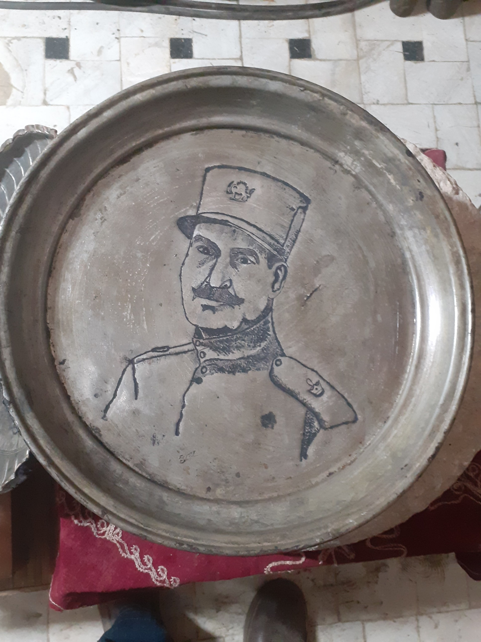 دیوارکوبهای قدیمی دذاندازونقشهای مختلف