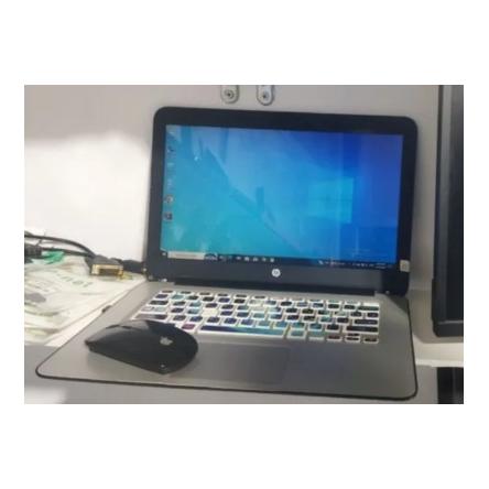 HP Chromebook 14-SMB همراه با موس بیسیم