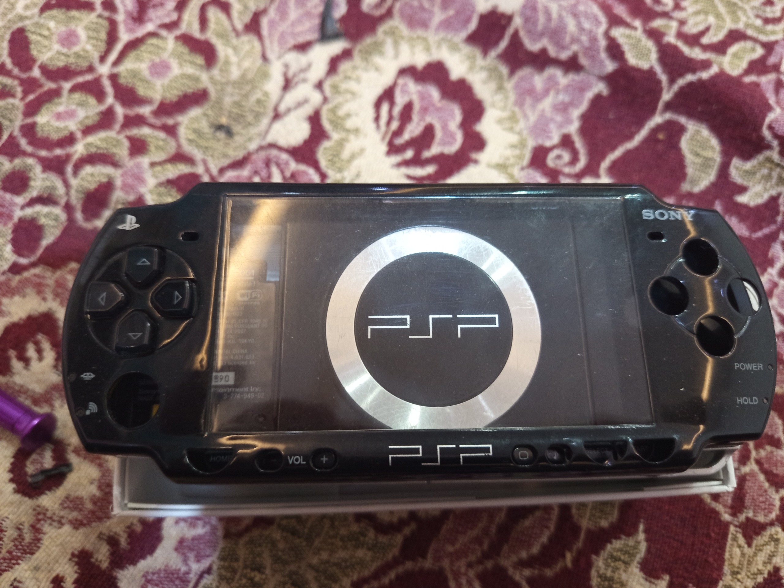 قاب در حد نو psp2000