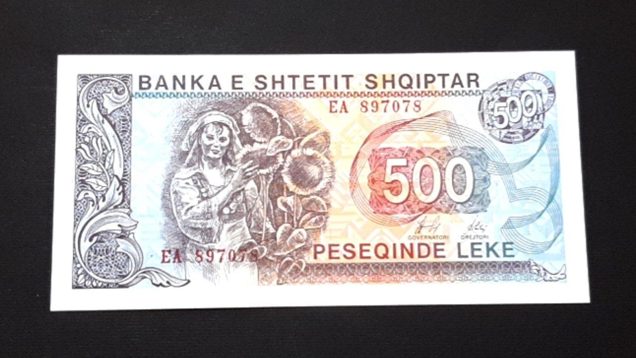 تک بانکی 500 لک آلبانی کلاسیک کمیاب بسیار زیبا