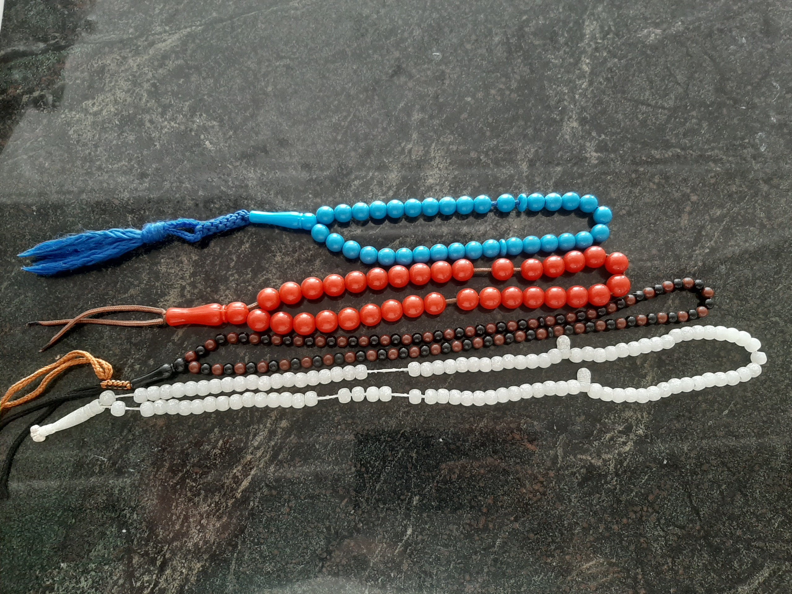 4 تا تسبیح پلاستیکی