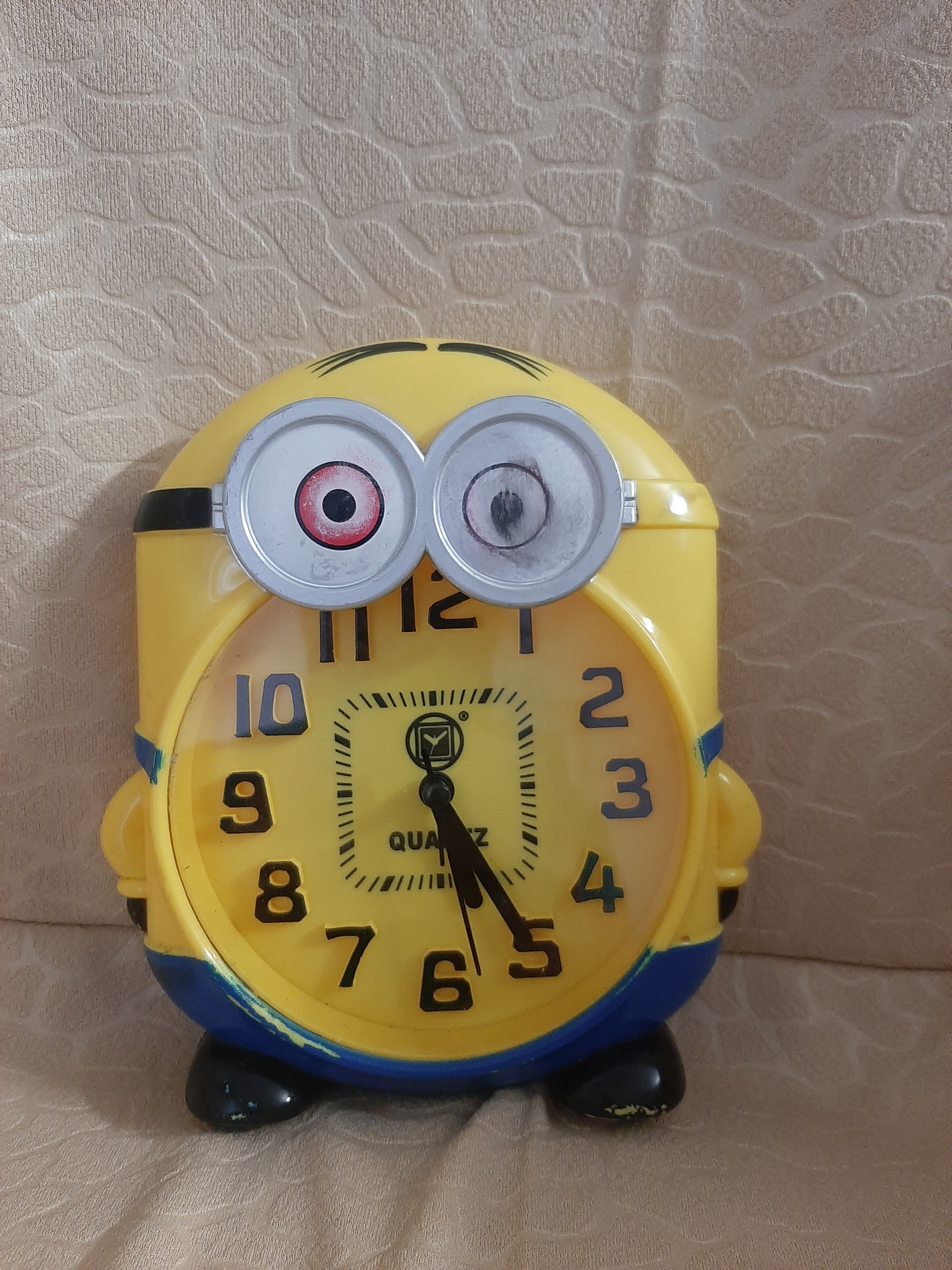 ساعت رومیزی بچگانه