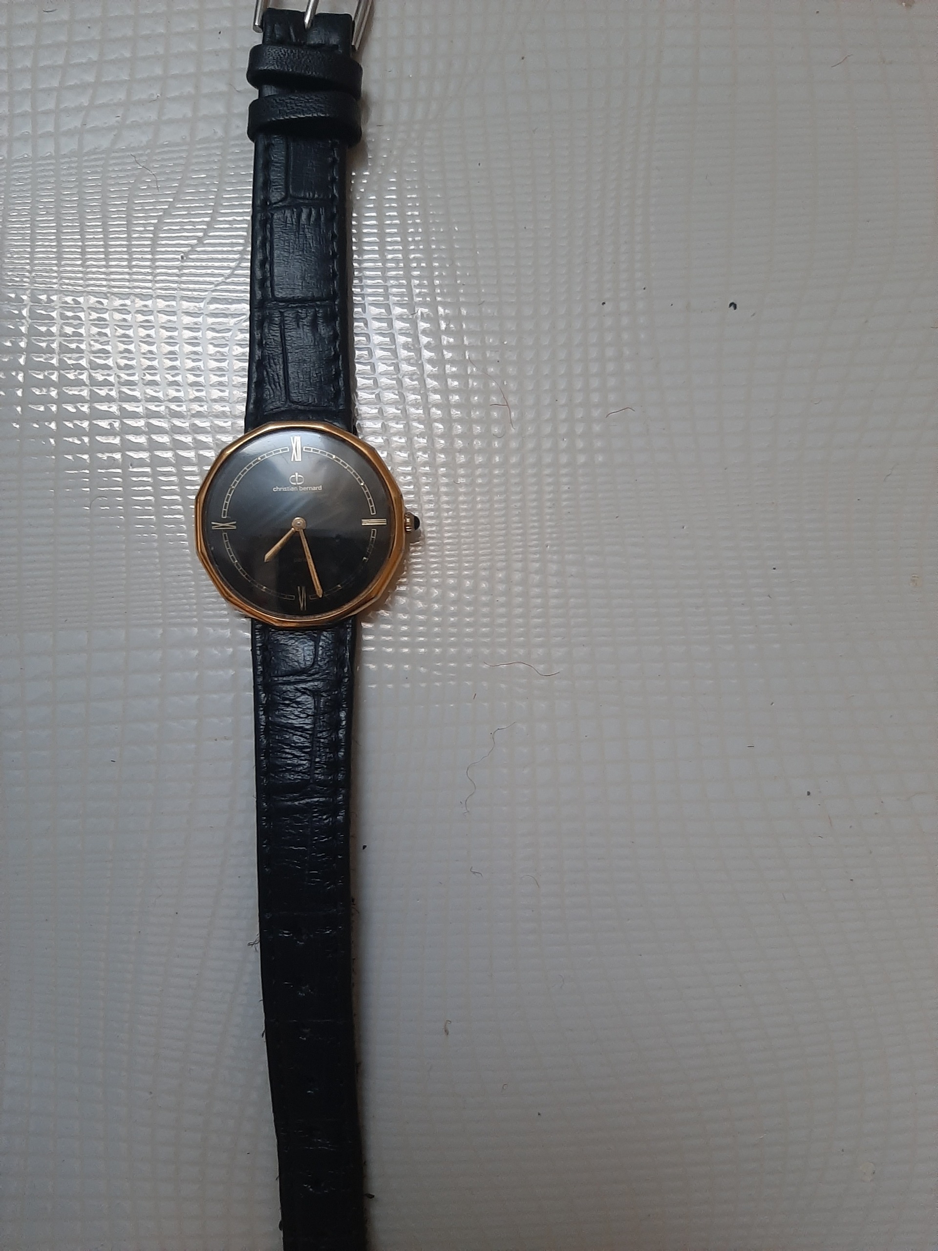 ساعت مچی کوکی قدیمی بسیار زیبا