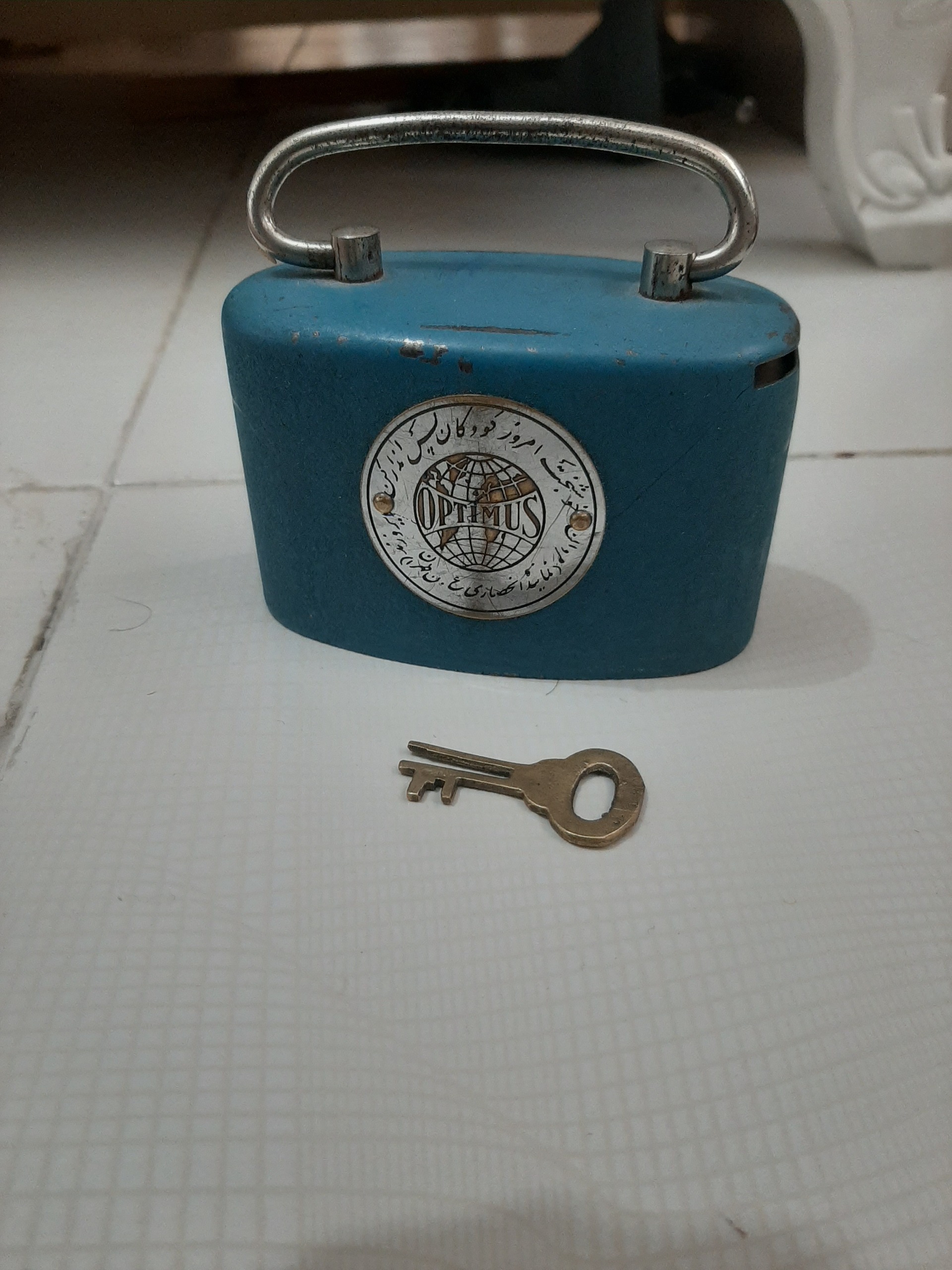 قلک سوئیسی،قدیمی نوستالوژیک با کلید