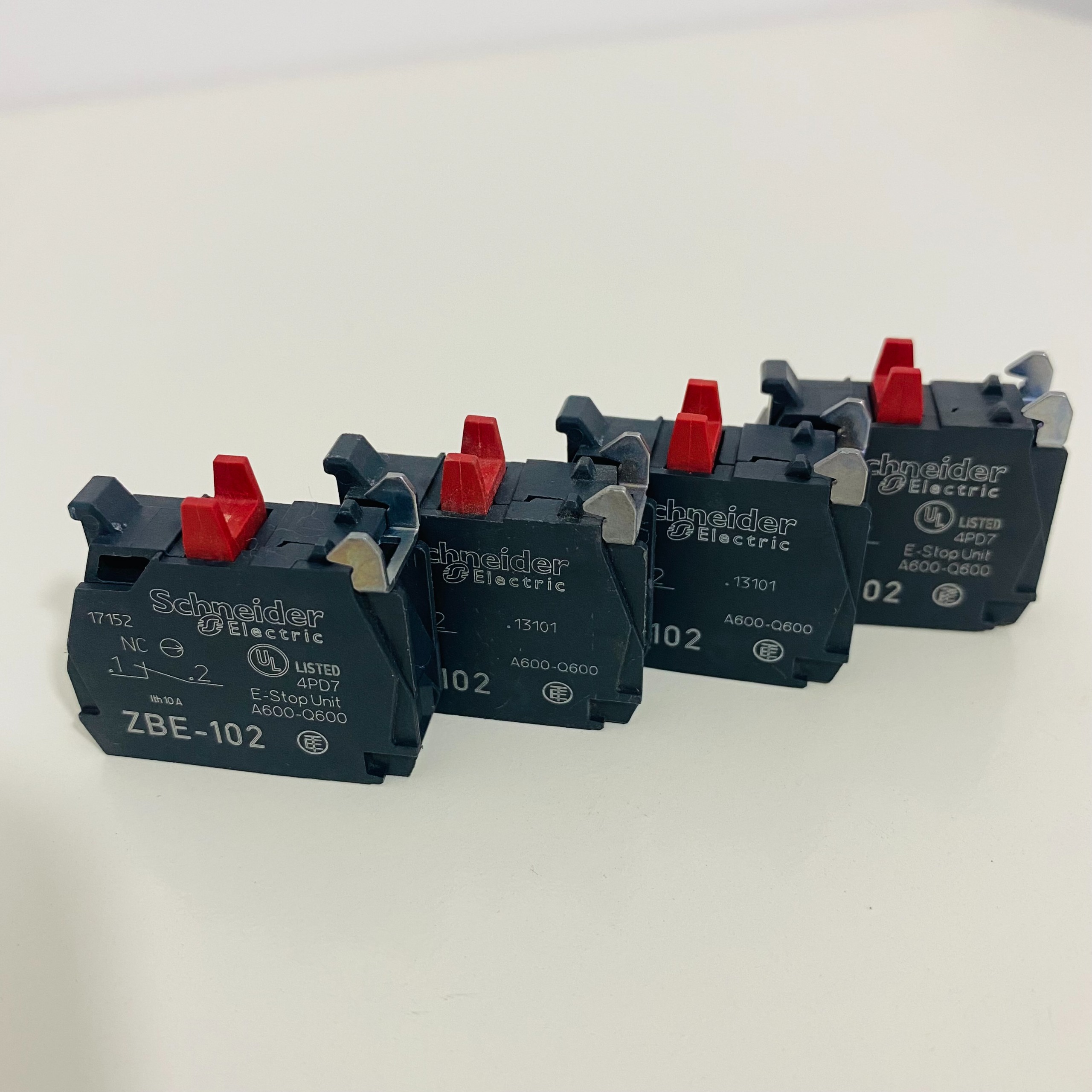 کنتاکت کمکی NC اشنایدر