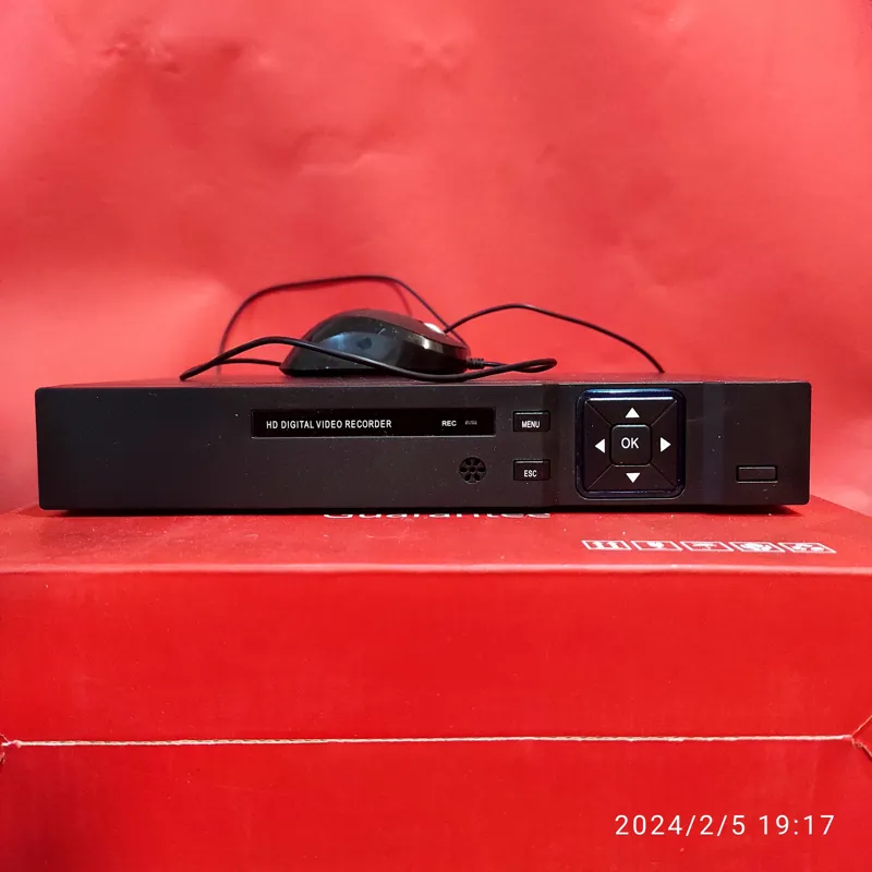دی وی ار DVR با 12 کانال xmeye بشکل 84