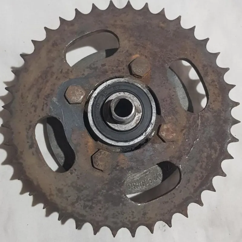 چهارشاخ توپی چرخ عقب هندا 70با (دنده)