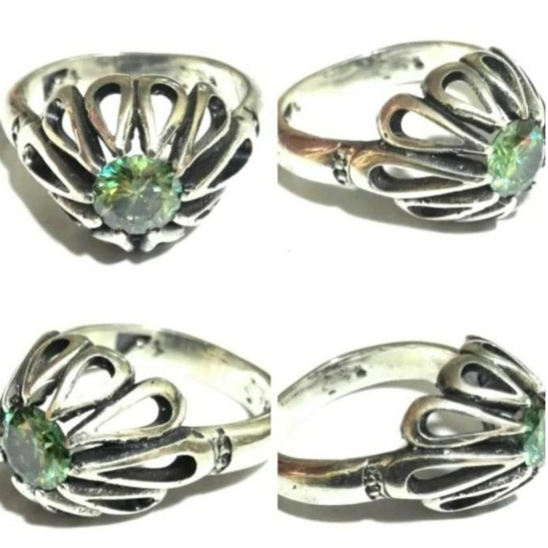 مزایده انگشتر ارزنده موزینایت سبزابی نقره 925