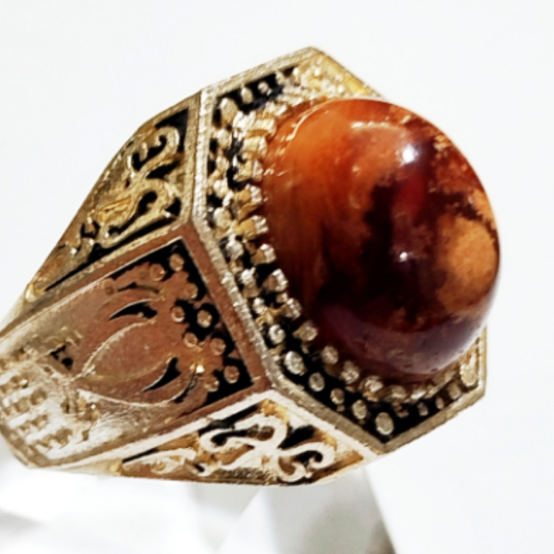 انگشترخوش رخ حجرالمراد معروف به سنگ حاجت