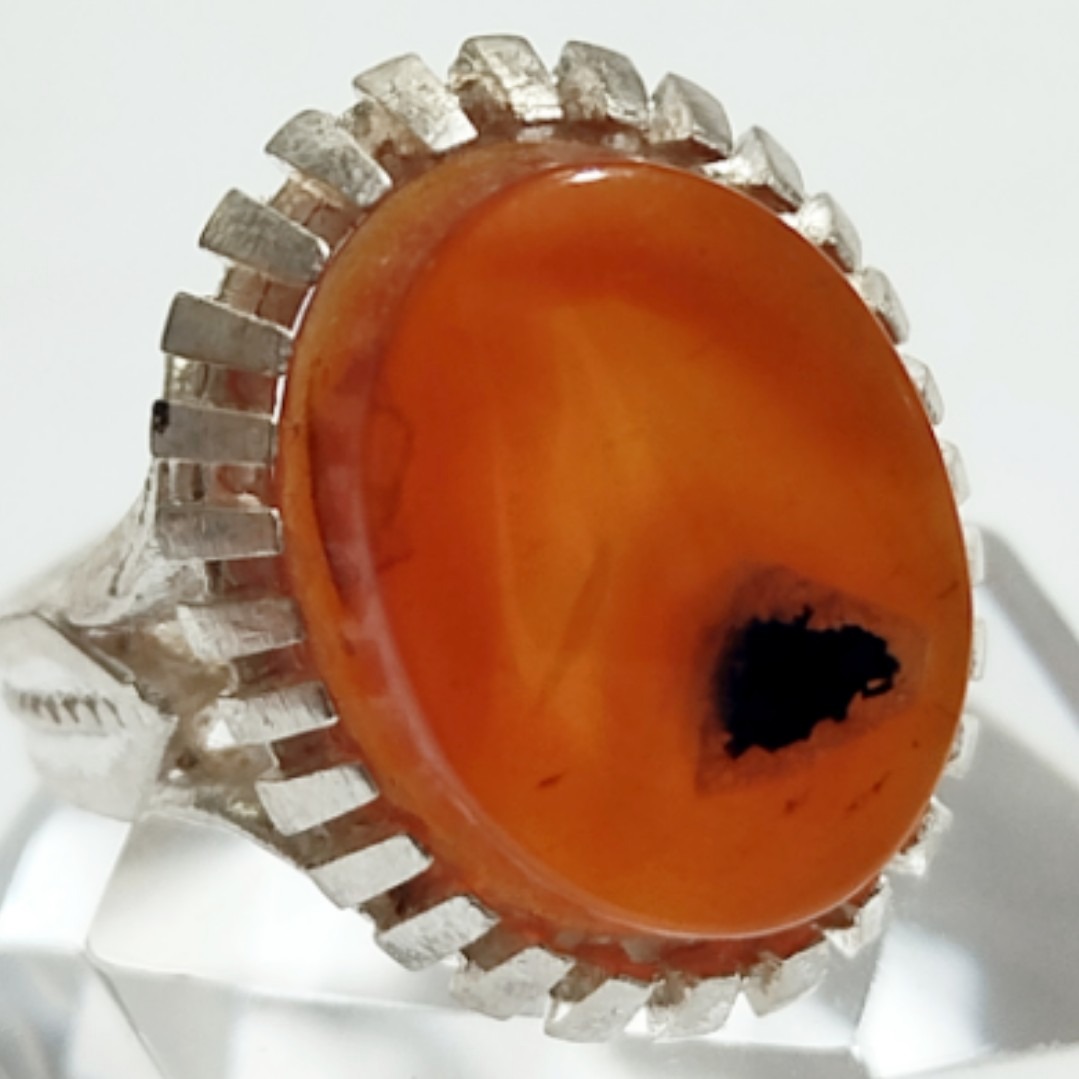 انگشتر خوشدست عقیق خراسانی رکاب هنرمندانه