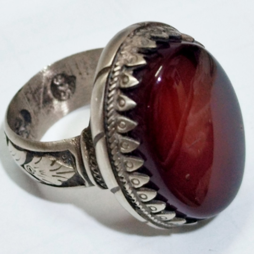 انگشتر اصیل عقیق یمنی خوش طبع