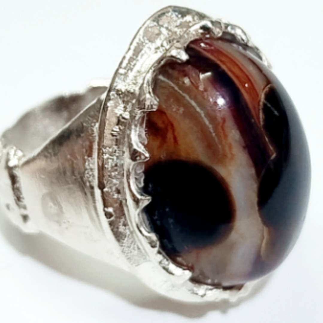 انگشتر فاخر حجرداودی سنگ باقدرت جذب بالا