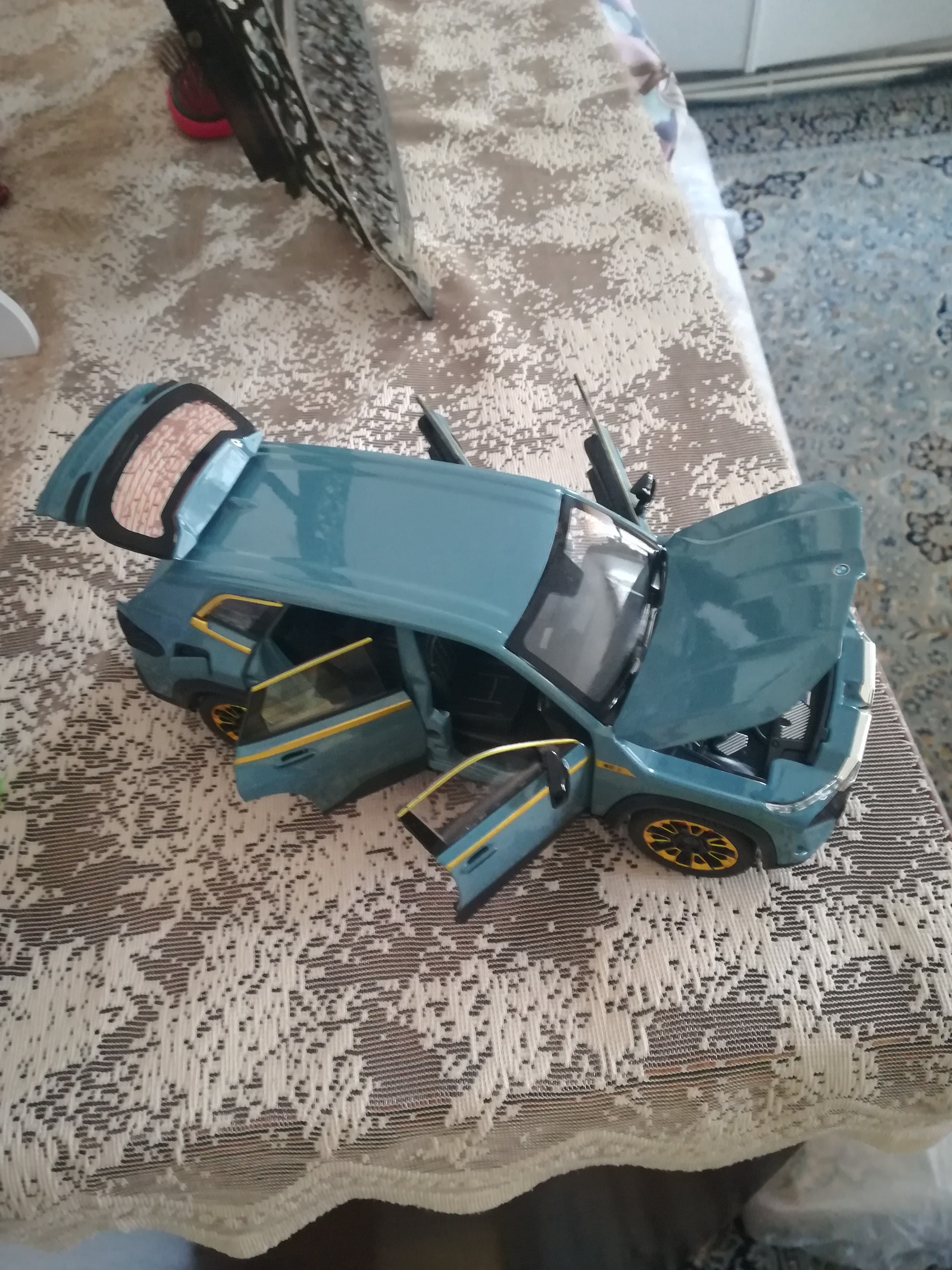 ماکت ماشین bmw xm دودزا