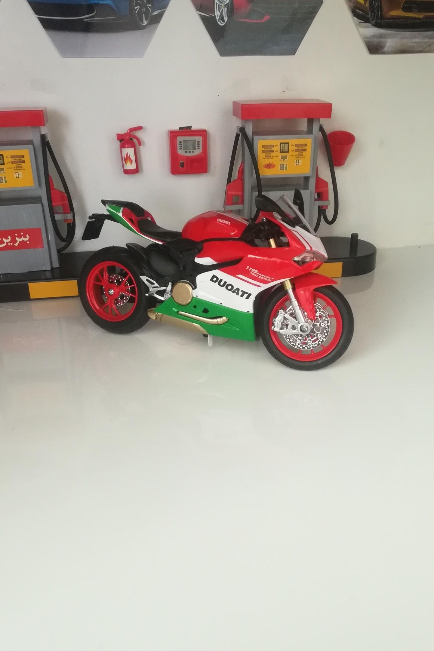 ماکت جذاب دوکاتی