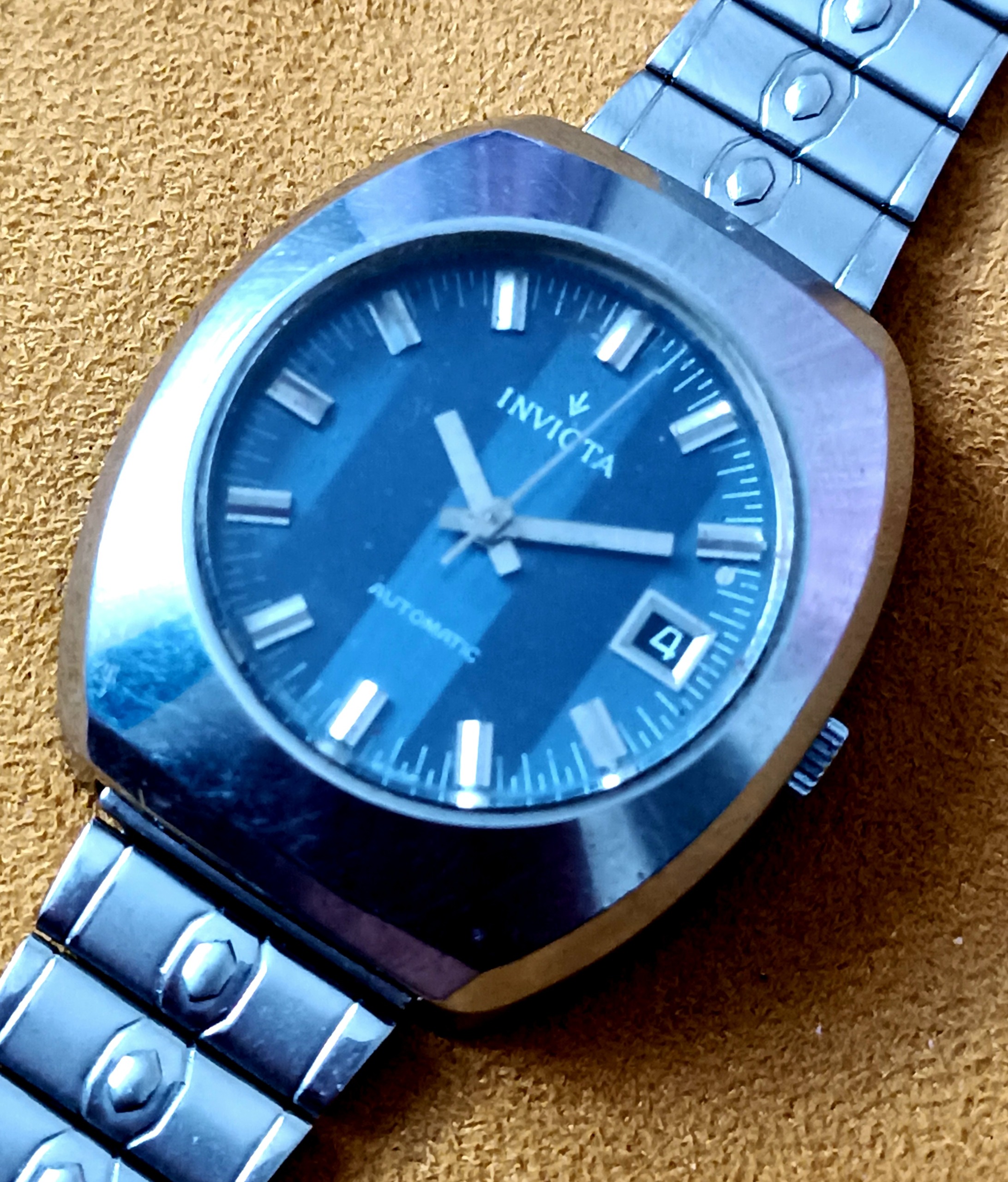 ساعت اینویکتا invicta