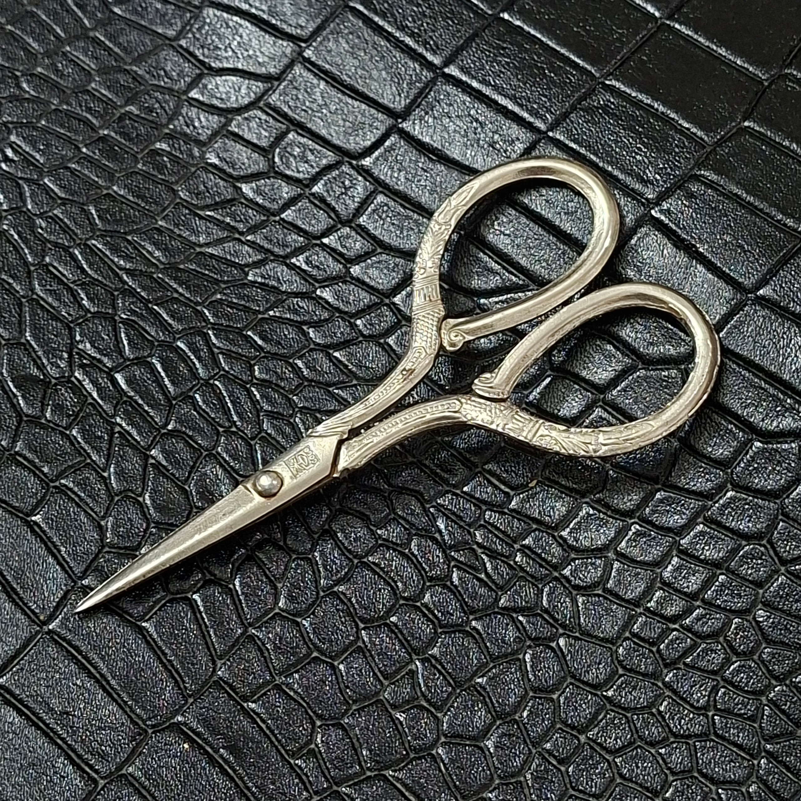 قیچی مینیاتوری قدیمی