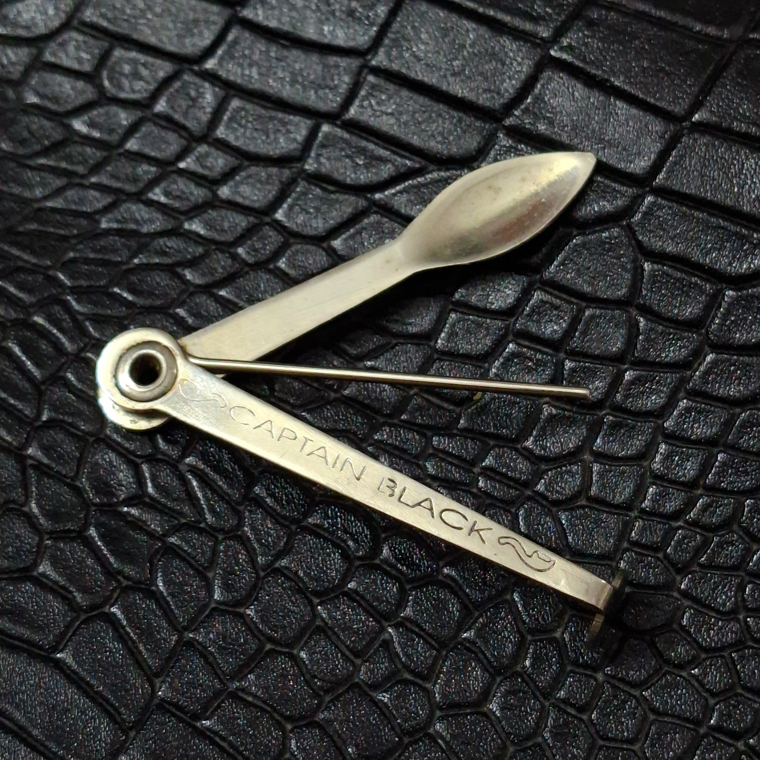 ابزار تنظیف پیپ قدیمی