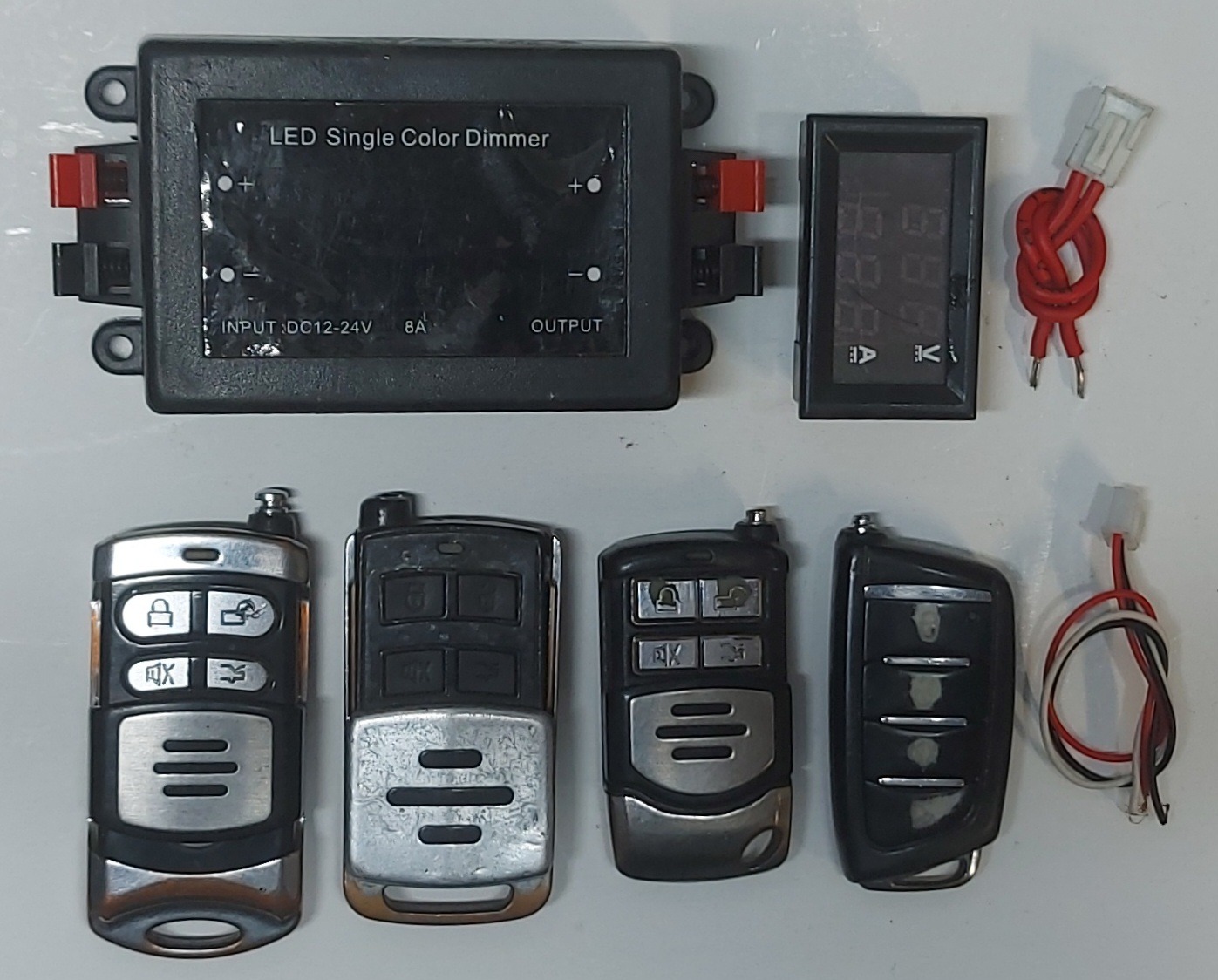 دیمر و ریموت کنترل